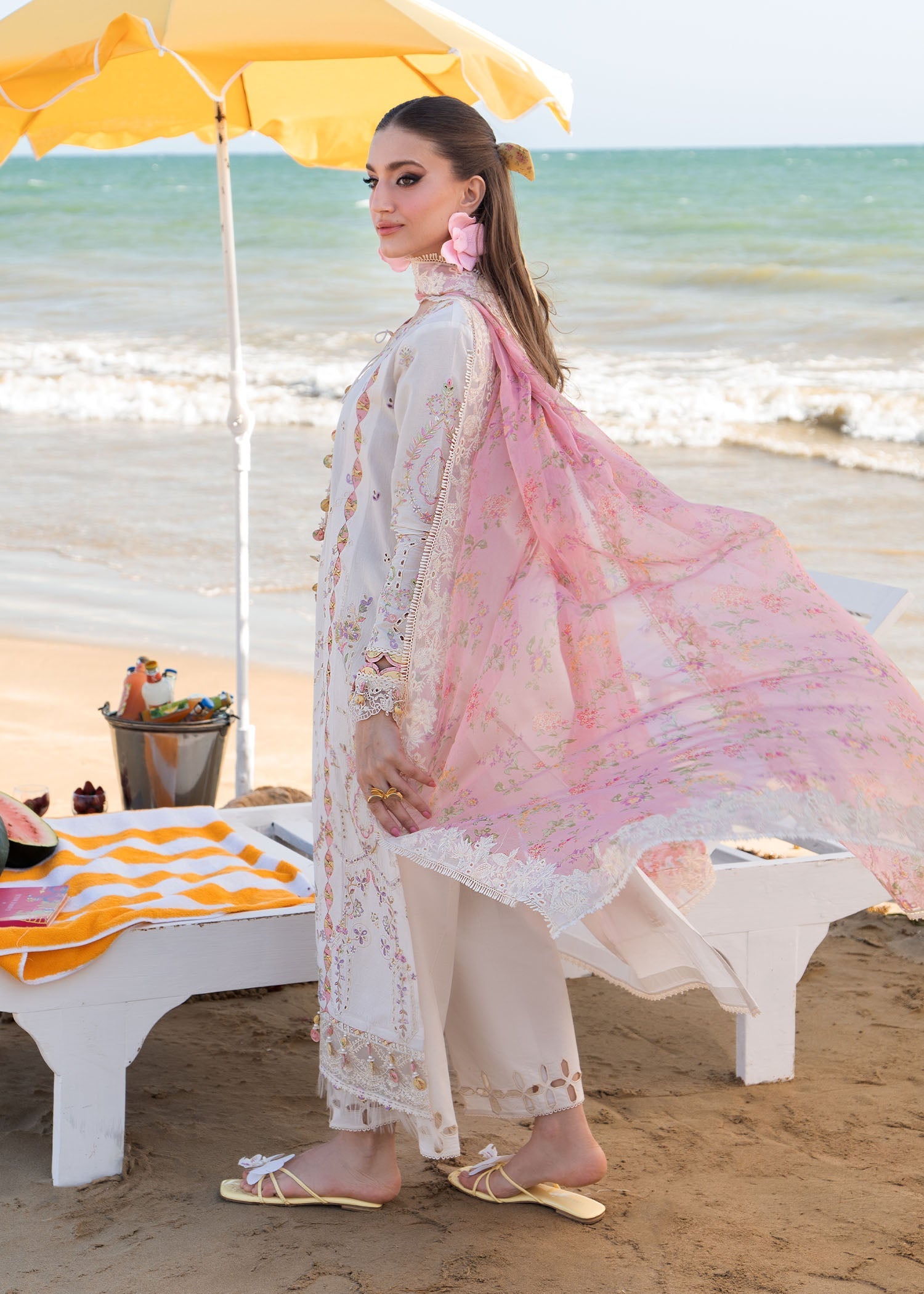 Kanwal Malik | Mira Summer LawnÕ26 | Luna