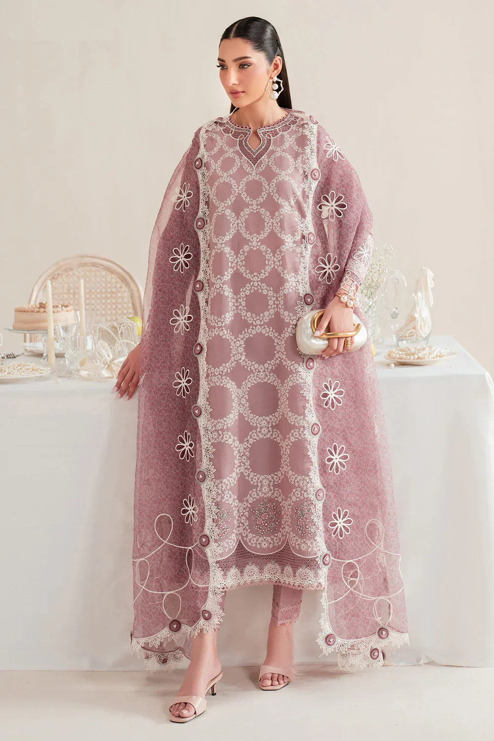 Jazmin | Iris EMBROIDERED LAWN IL'25-D10