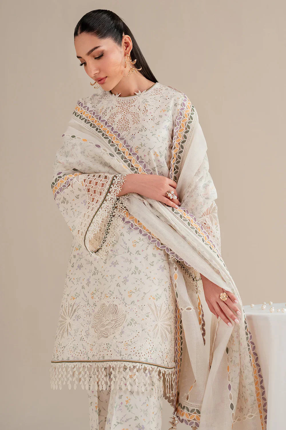 Jazmin | Iris EMBROIDERED LAWN IL'25-D09