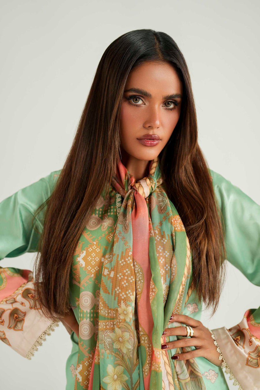 Akbar Aslam | Silk Pret | Zinnia