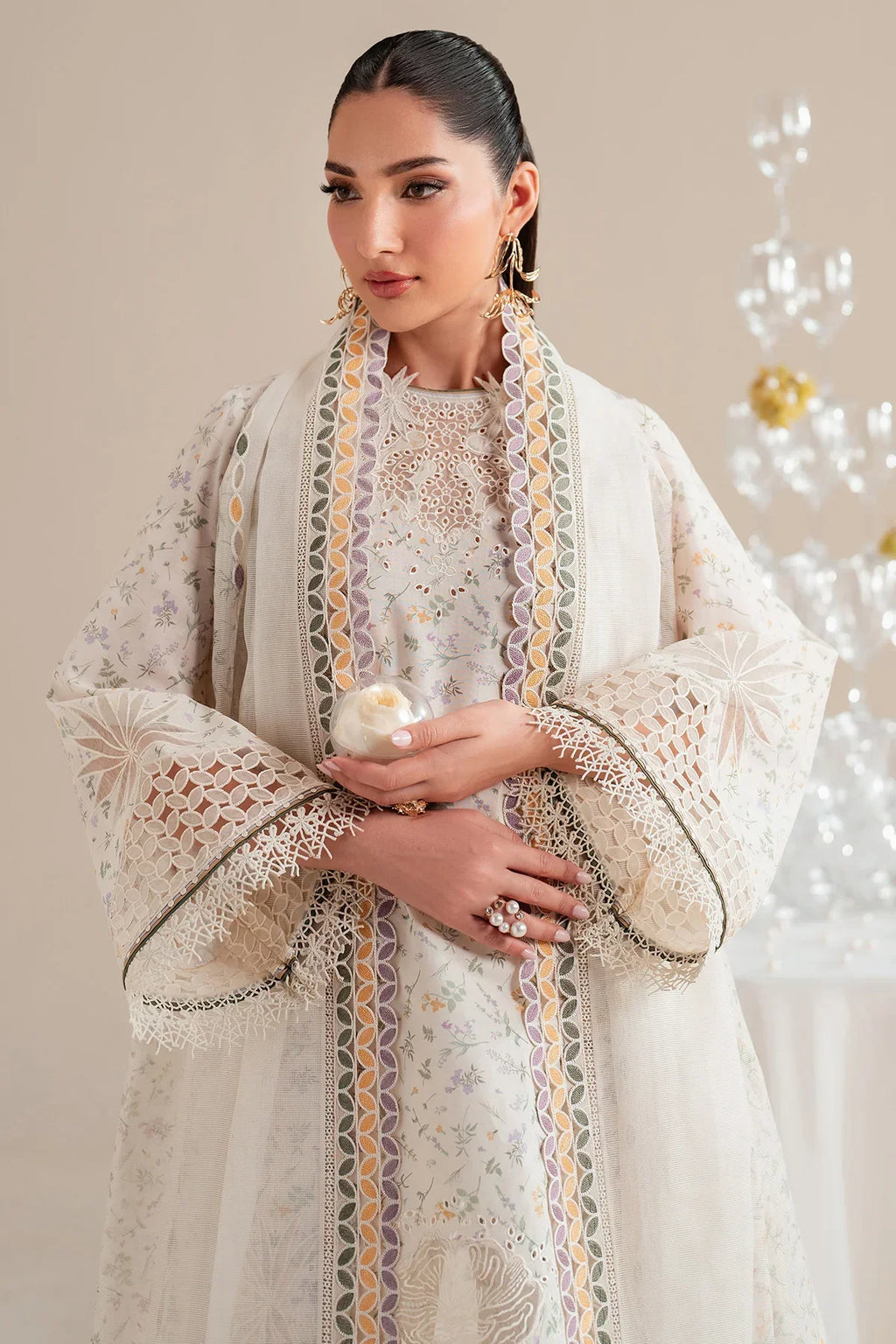 Jazmin | Iris EMBROIDERED LAWN IL'25-D09
