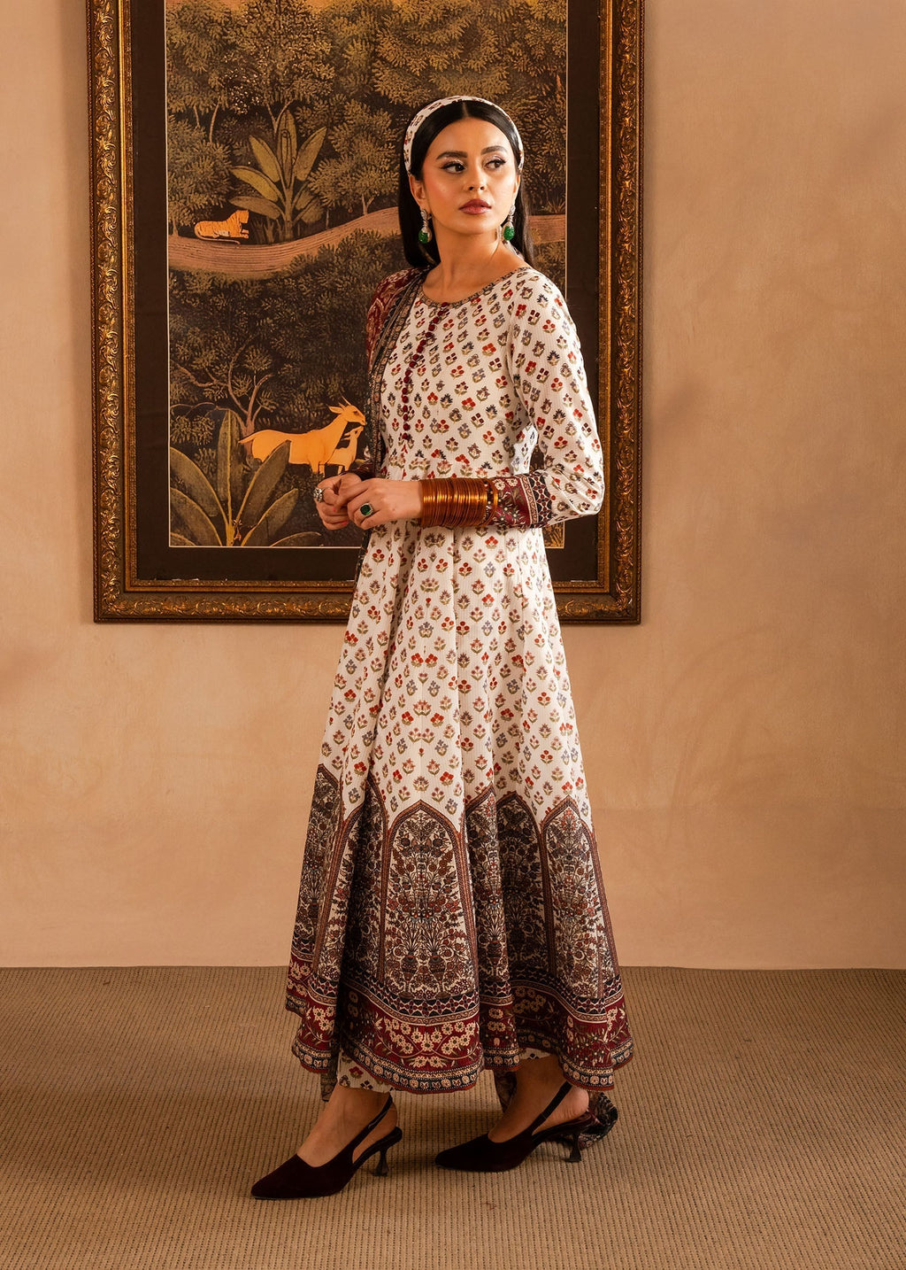 Maria Osama Khan | Retro Lawn 25 | Nair