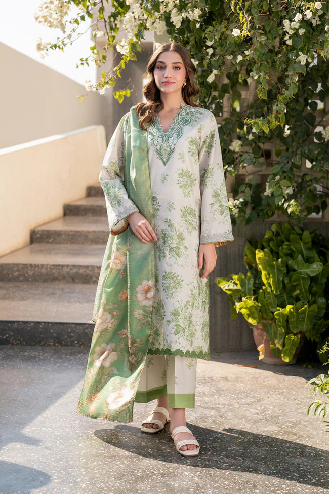 Xenia | Summer Away'25 | MOSS