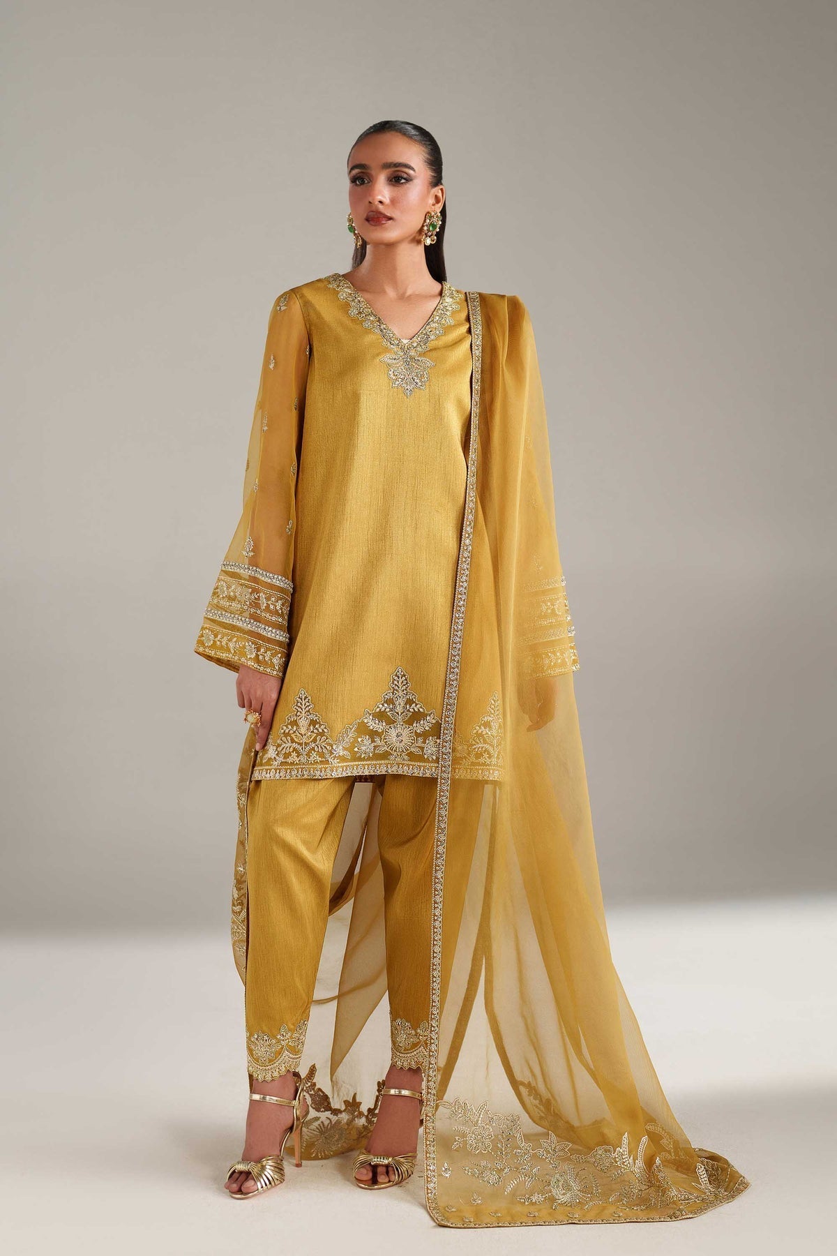 Akbar Aslam | Formal Pret | Paree