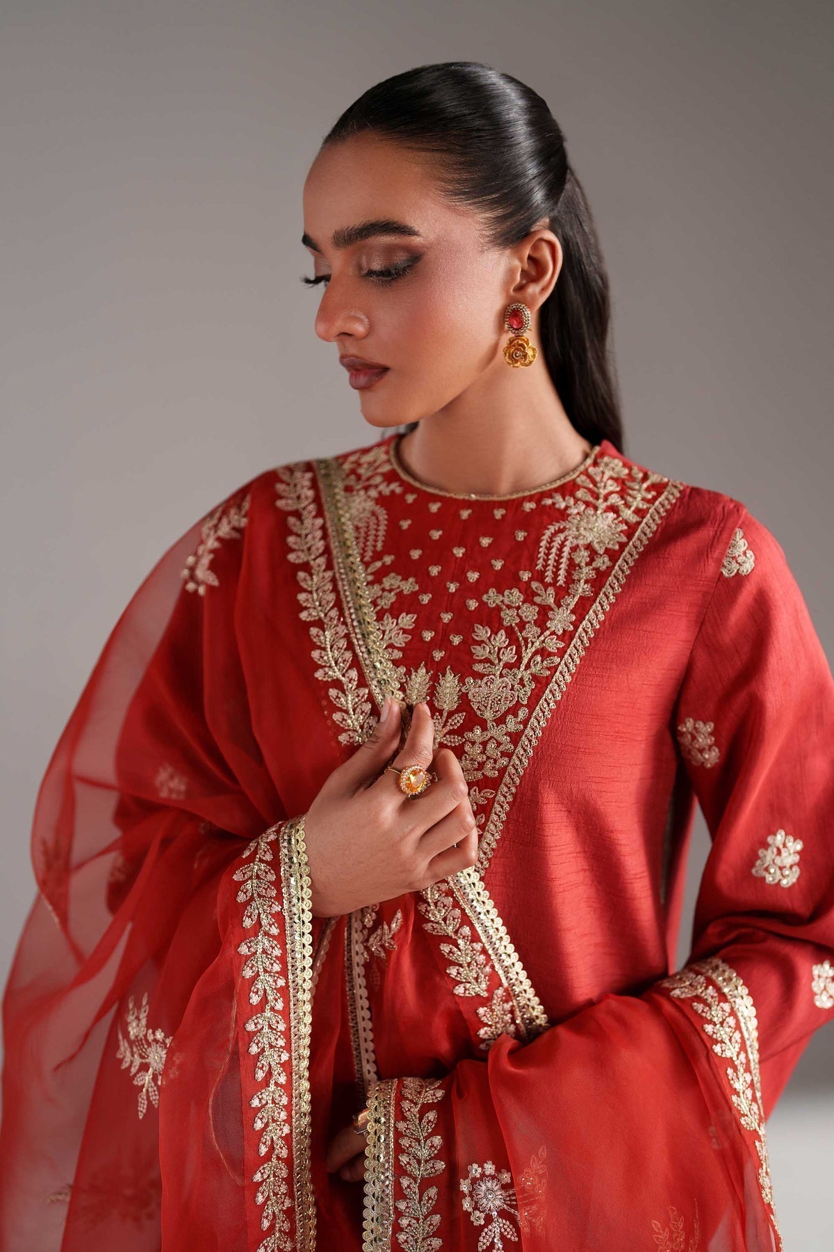 Akbar Aslam | Formal Pret | Laleh