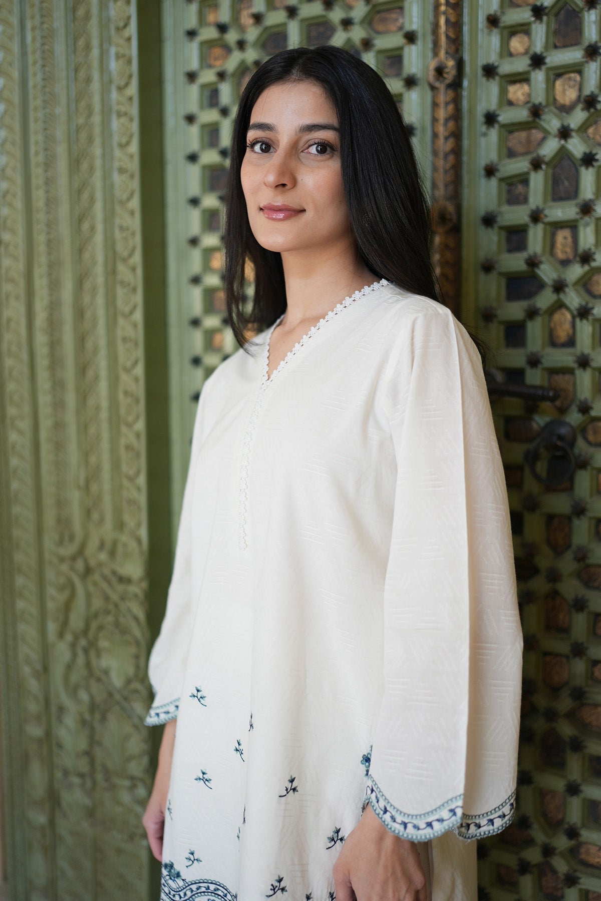 Sahar | Ready to Wear Basics | Dove'S Grace - Riwayat-e-Khas