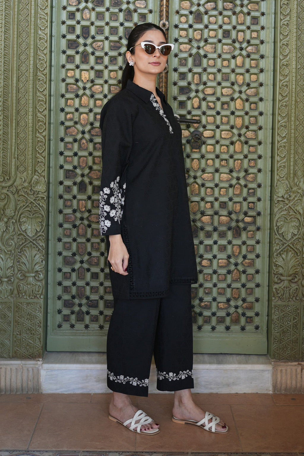 Sahar | Ready to Wear Basics | Shadowplay - Riwayat-e-Khas