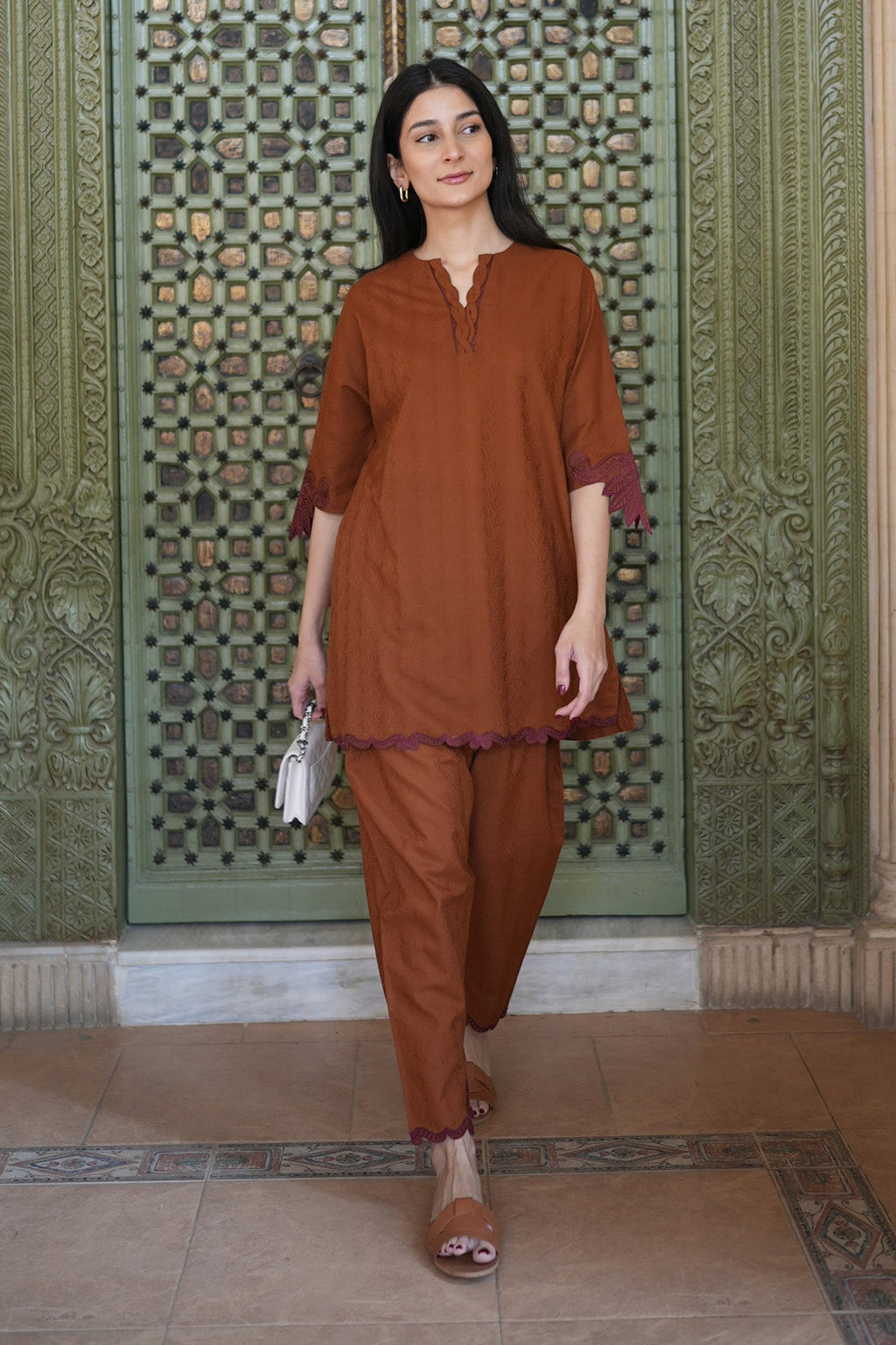 Sahar | Ready to Wear Basics | Cottage Grove - Riwayat-e-Khas