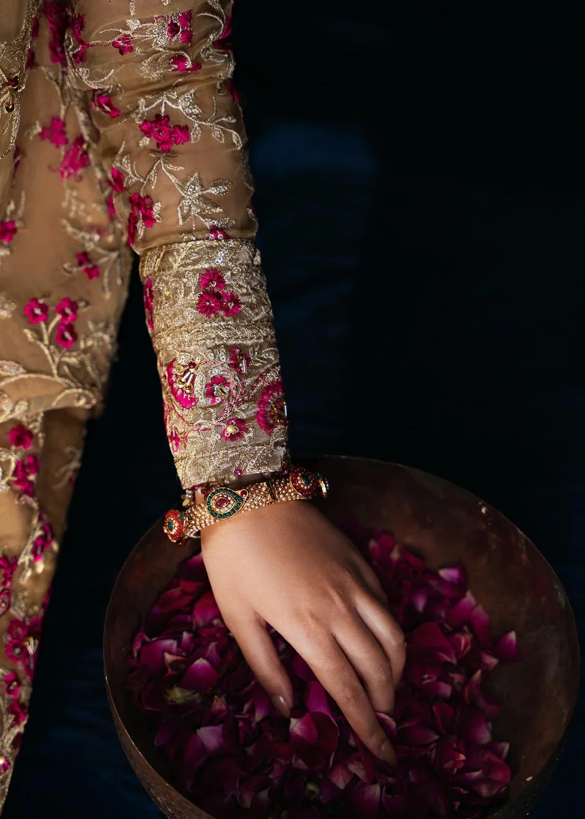 Shurooq | Vasl-e-yaar | Raeesa