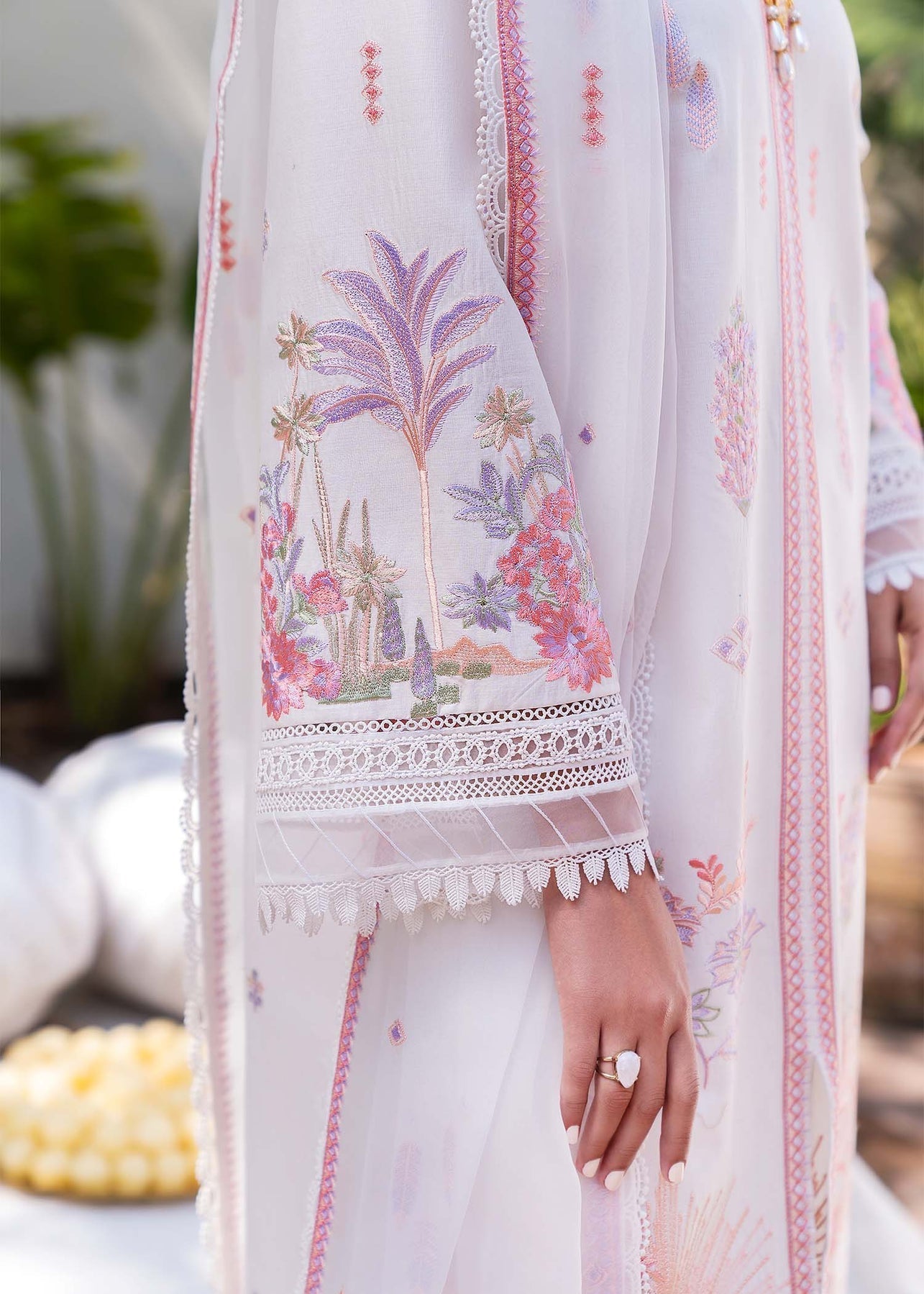 Akbar Aslam | Pret Lawn | VOLUPTE