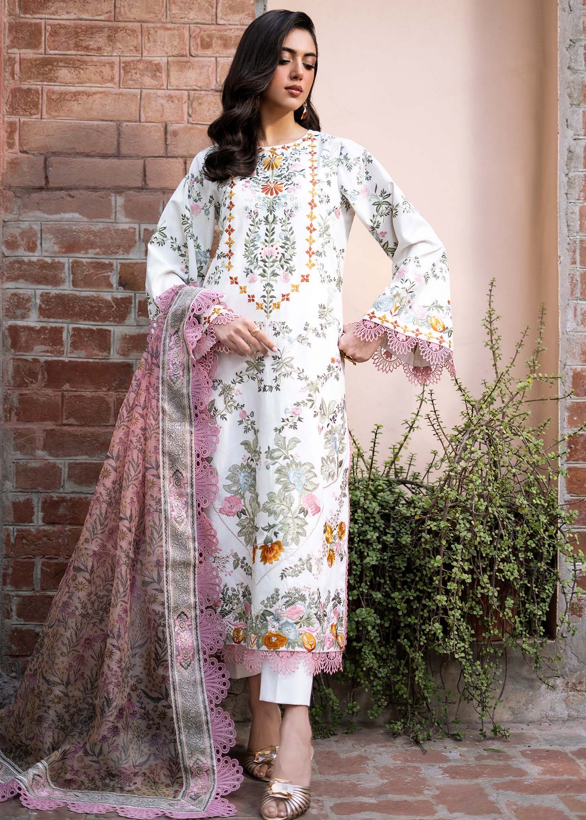 Fozia Khalid | Blossom Festive Lawn 25 | Lilly - Riwayat-e-Khas