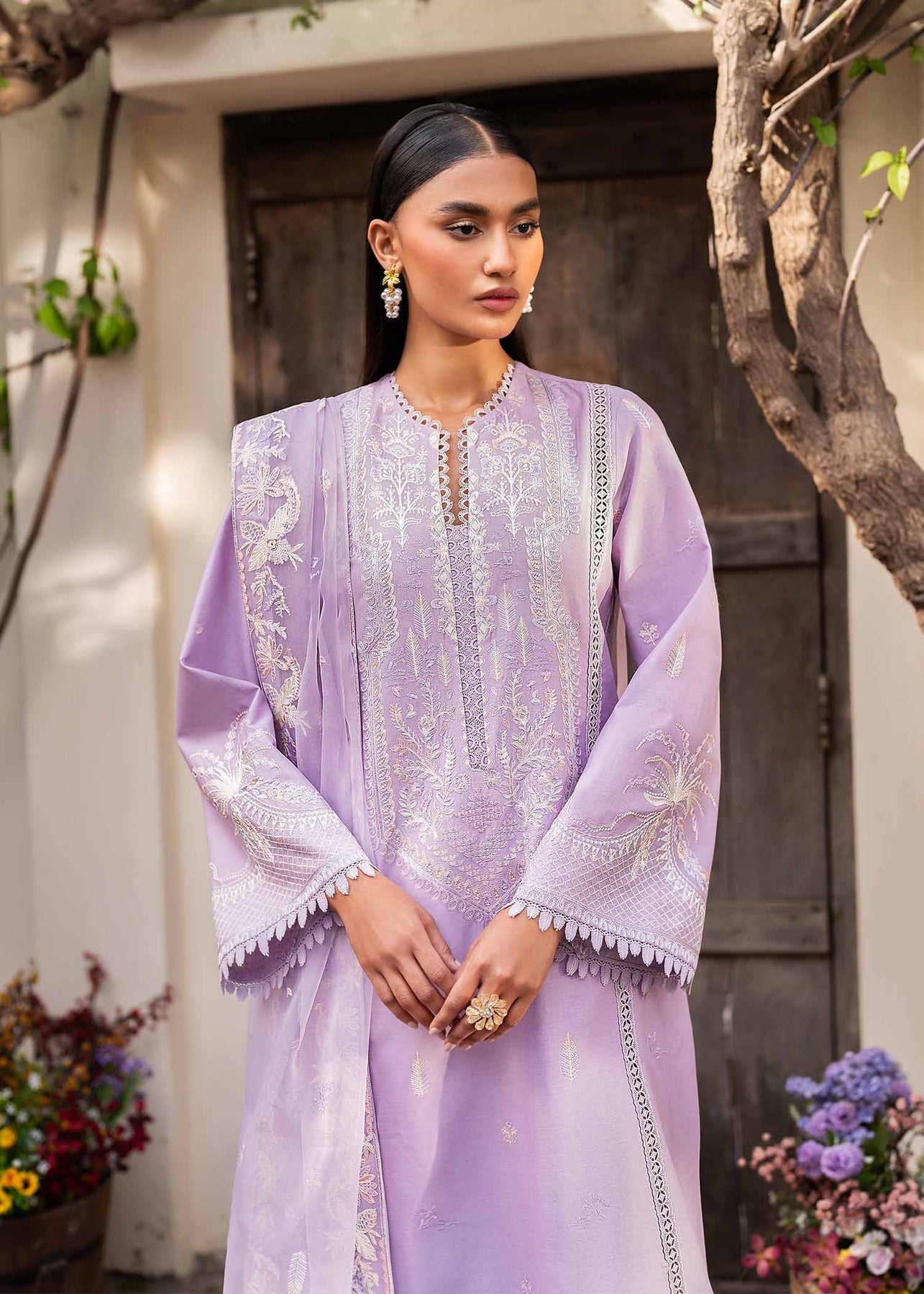 Akbar Aslam | Pret Lawn | CALIN