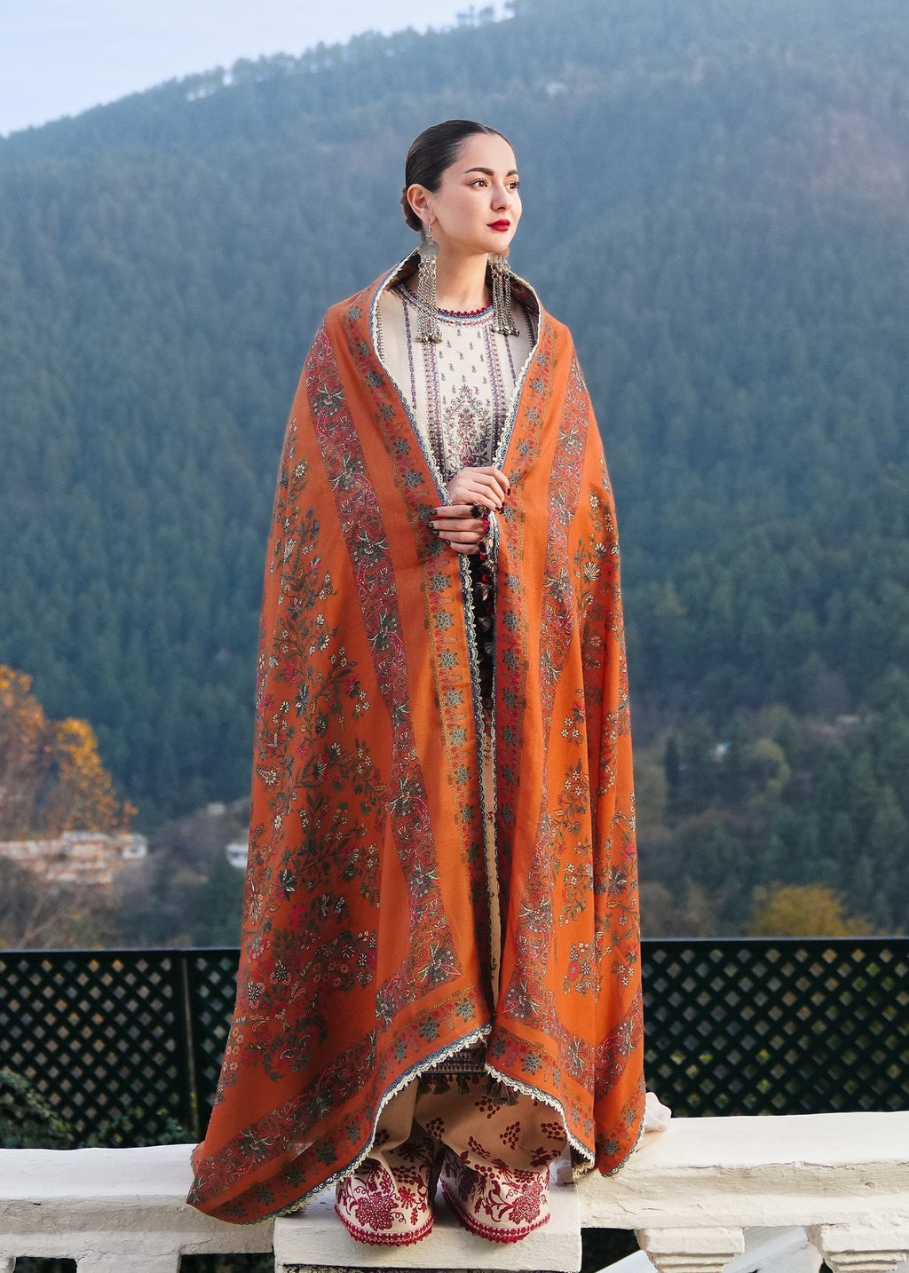 Hussain Rehar | Winter Shawl 24 | Almas