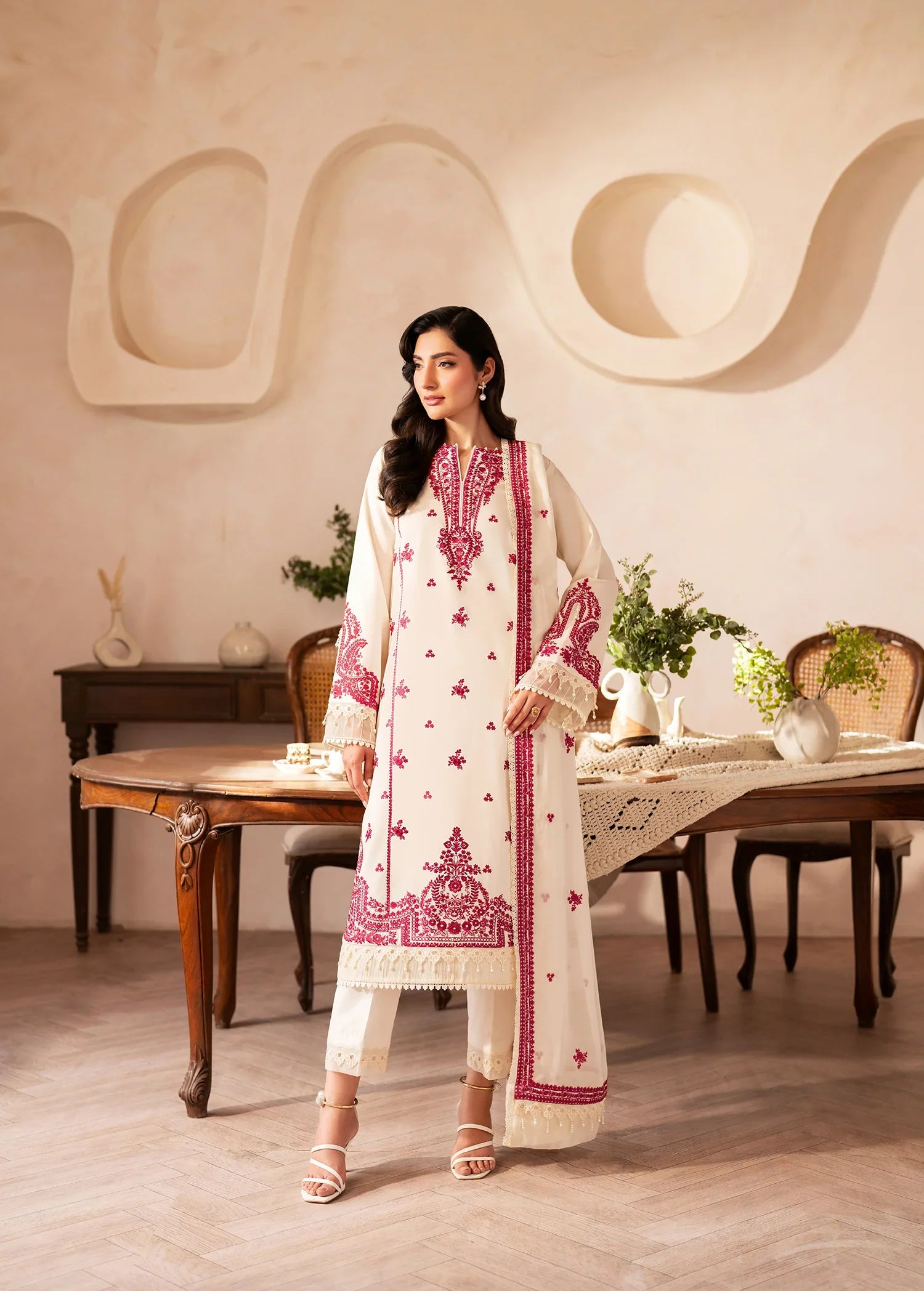 Sifa | Luxury Lawn Stitched | Raha