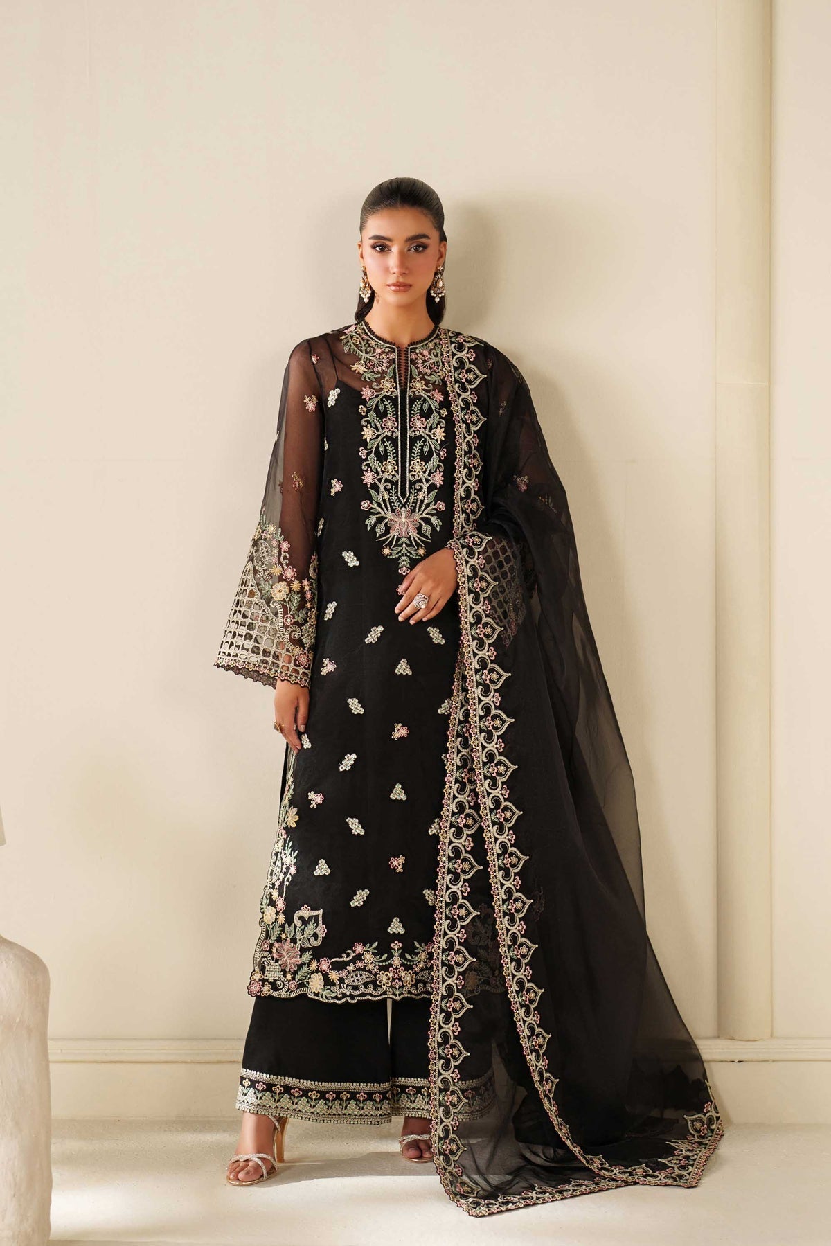 Akbar Aslam | Formal Pret | Noir
