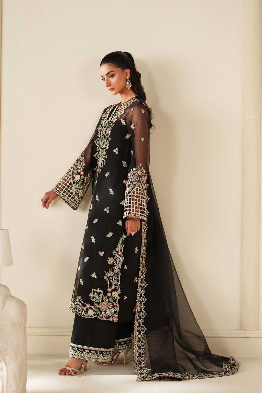 Akbar Aslam | Formal Pret | Noir