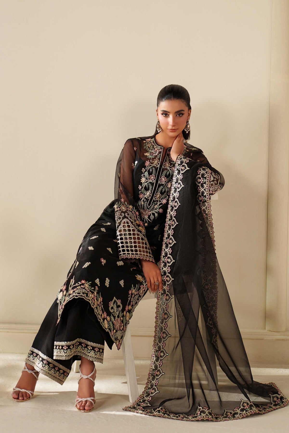 Akbar Aslam | Formal Pret | Noir
