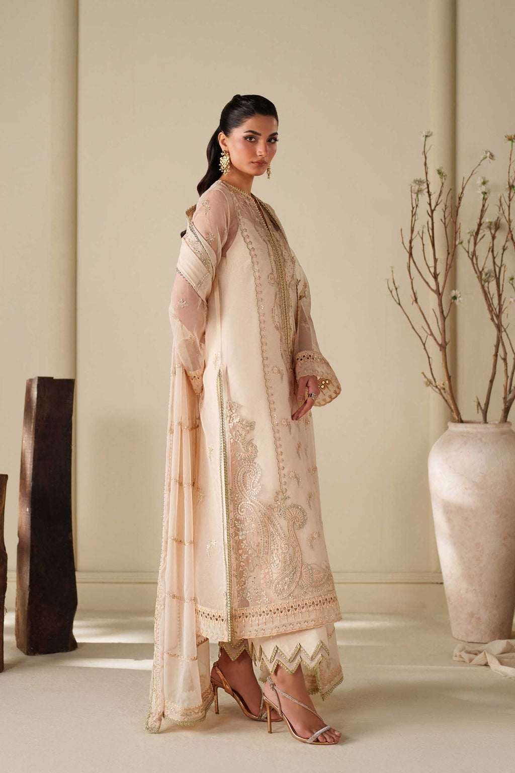 Akbar Aslam | Formal Pret | Taupe