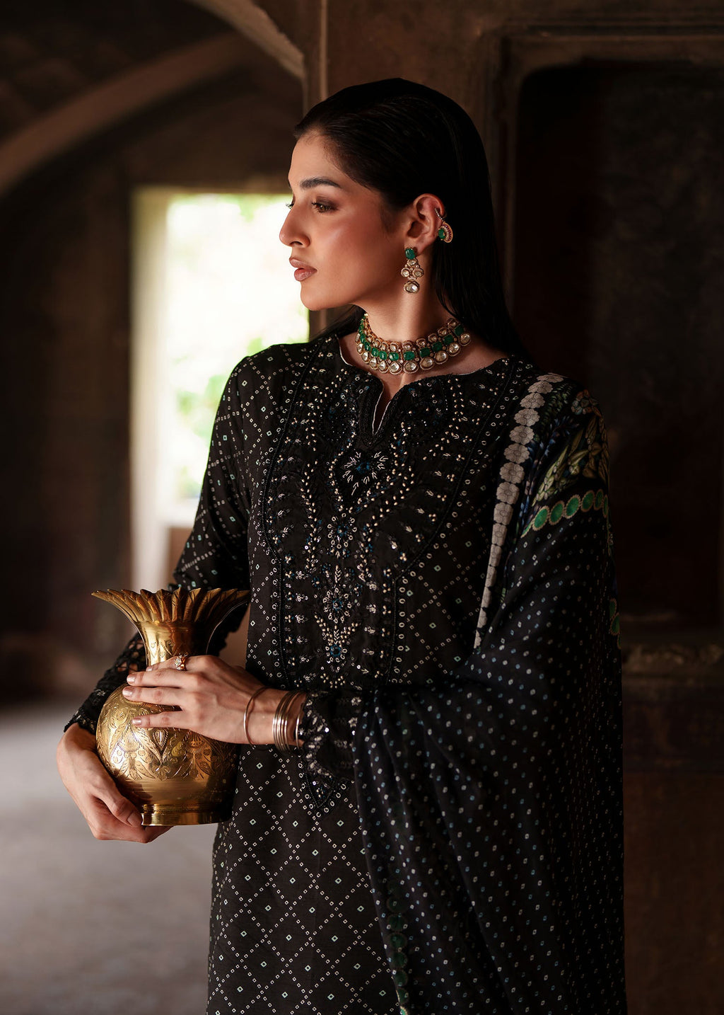 Sadaf Fawad Khan | Zeenat Formals-26 | Riwaz