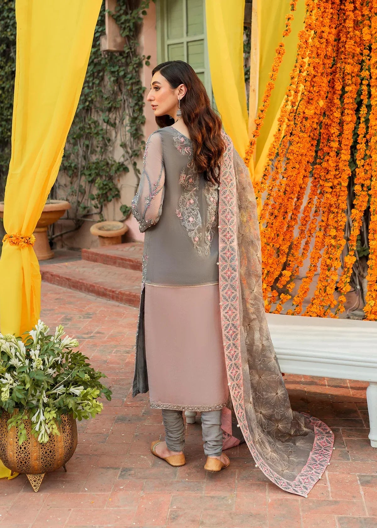 Shurooq | Jahan-ara-ki-shaadi | MIRHA