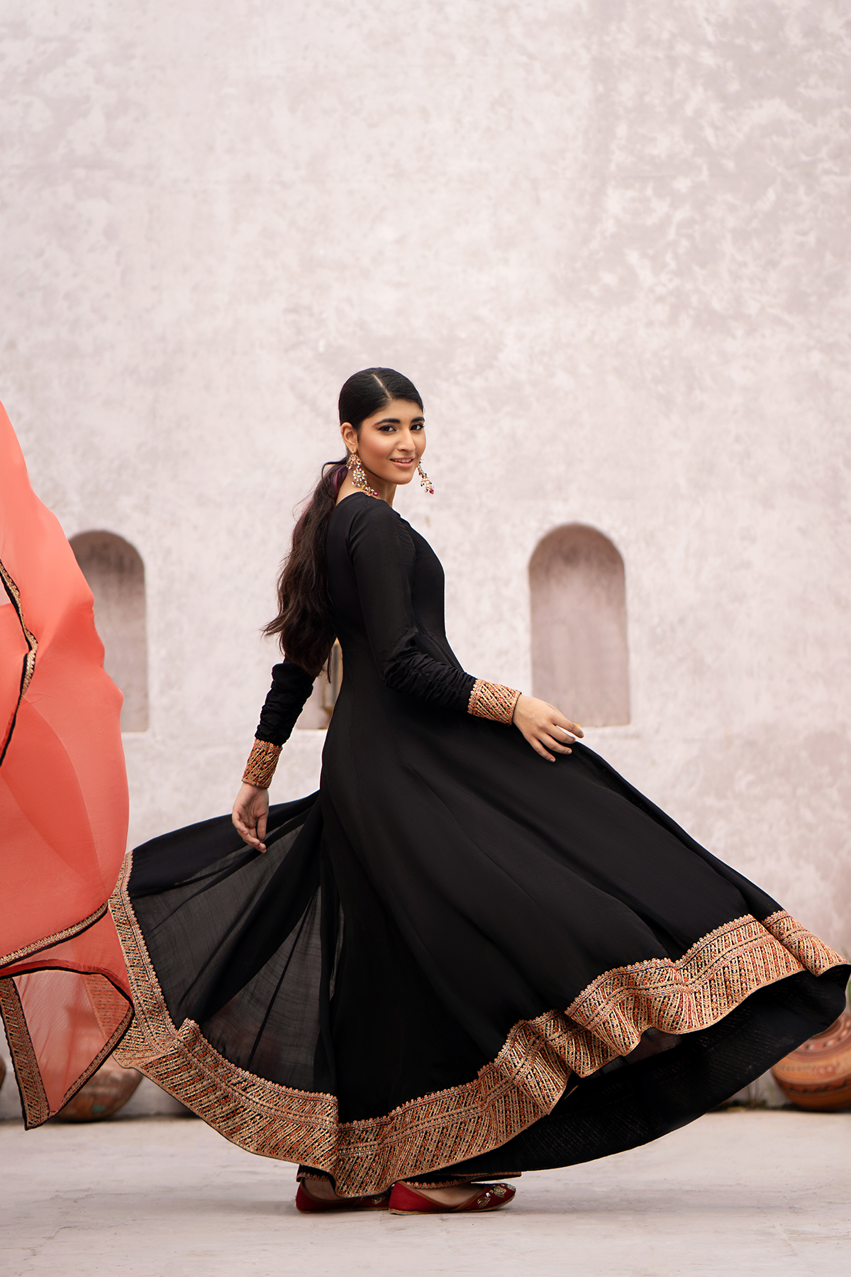 Erum Khan | Sakhiyan Formals | CHAMELI - House Of Anaya