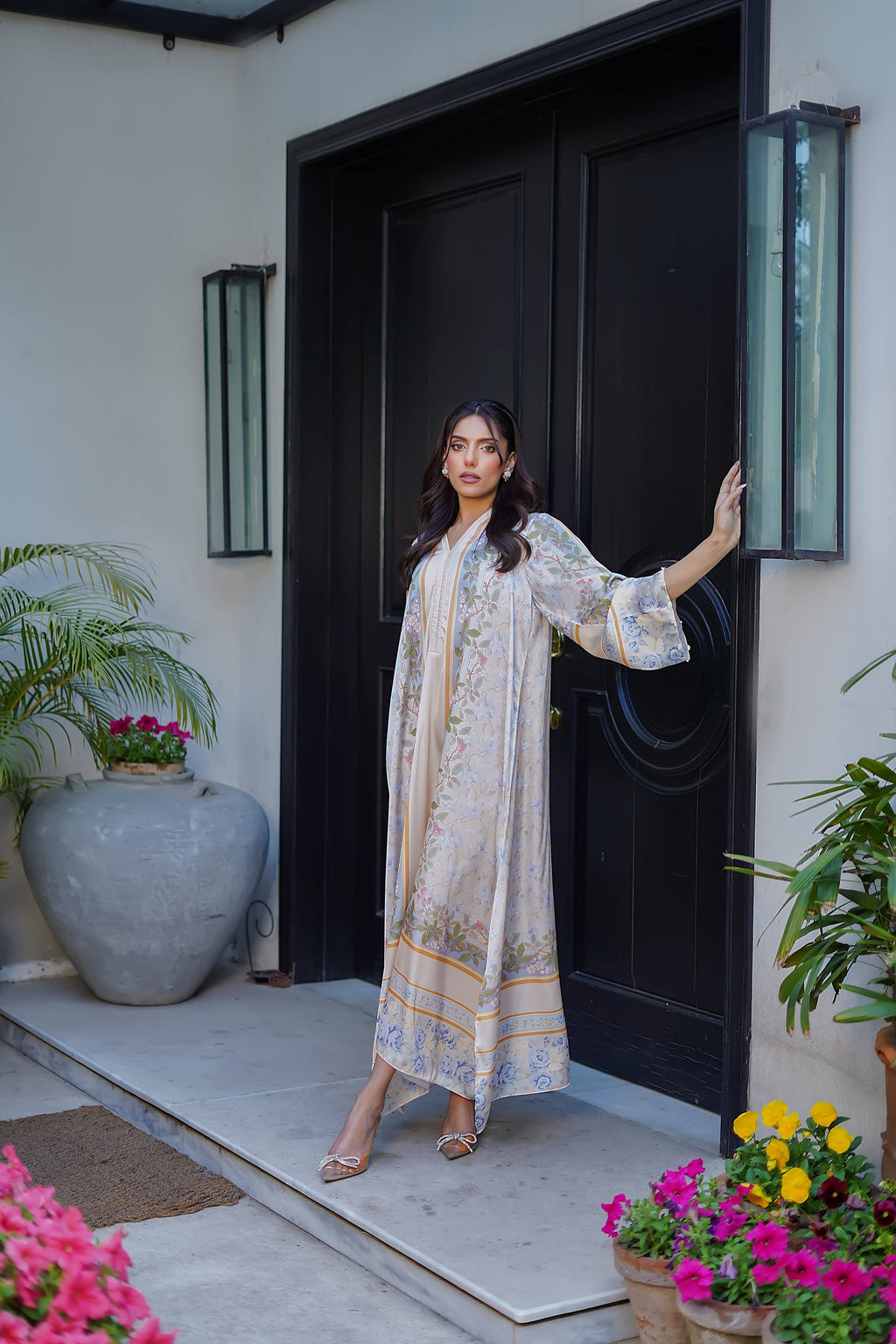 Erum Khan | Nue 25 | Sand Dune