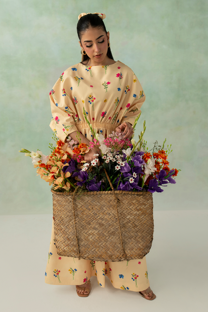 Zarposh | Folds SS 26 | PETRA