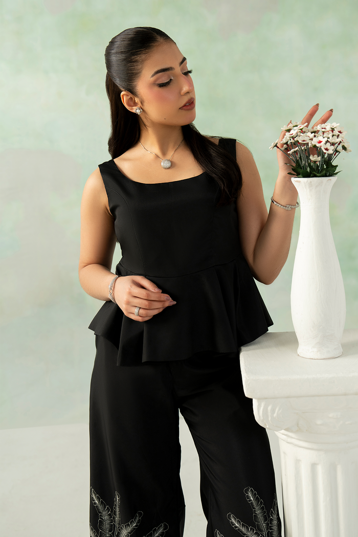 Zarposh | Folds SS 26 | LUMA