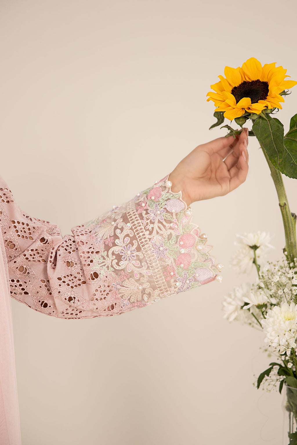 Maira B | Ready to Wear | DW-EF25-07