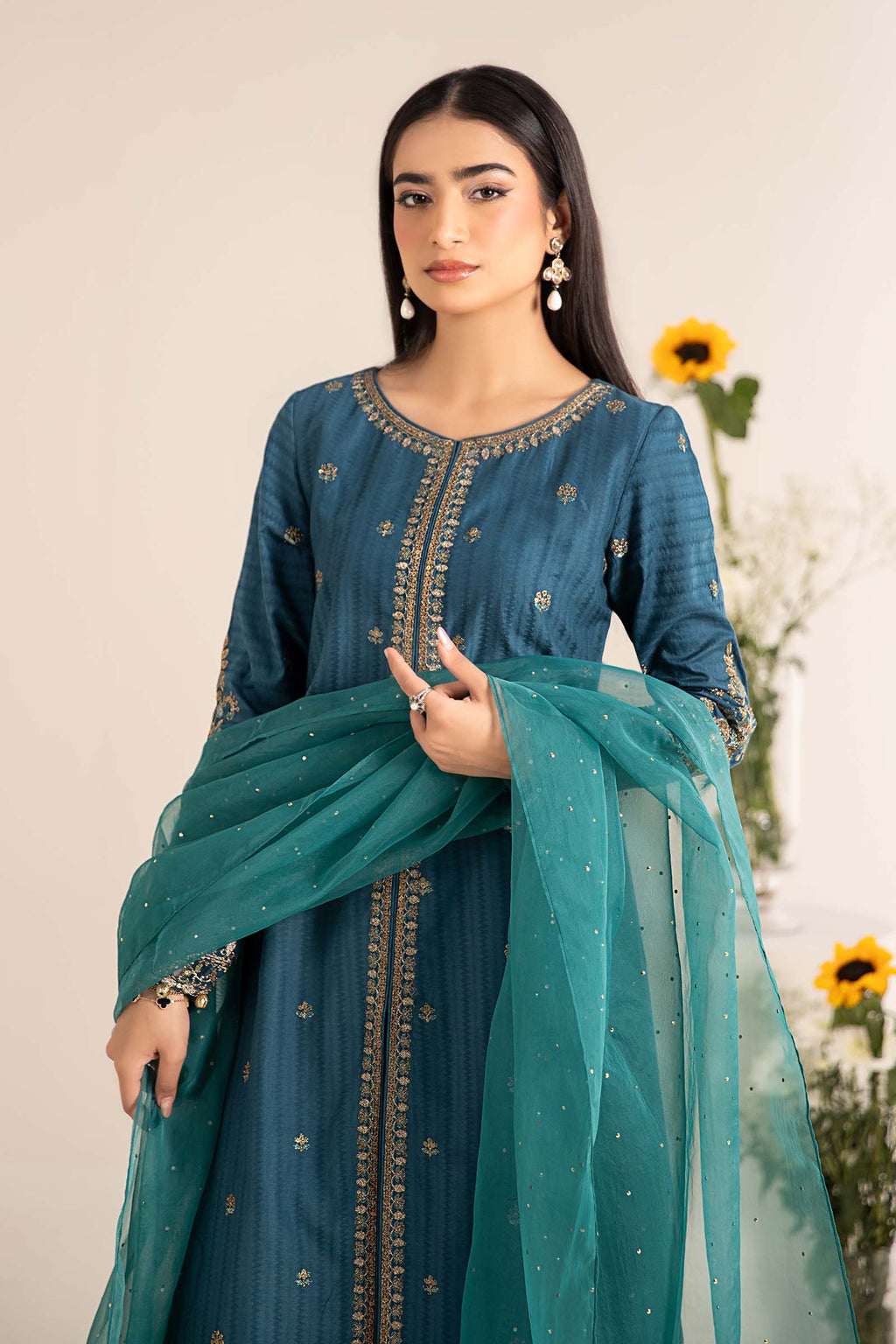 Maira B | Ready to Wear | DW-EF25-21