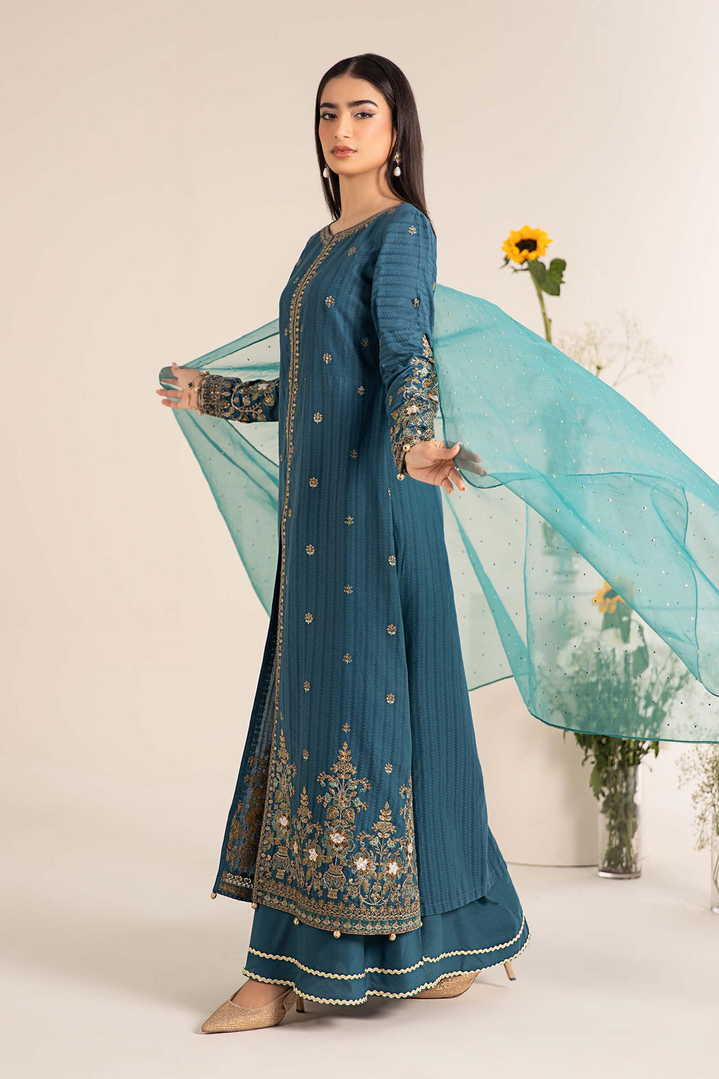 Maira B | Ready to Wear | DW-EF25-21
