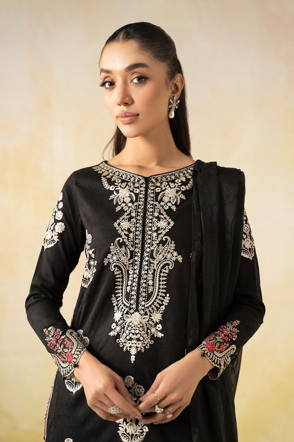 Maira B | Ready to Wear | DW-EF25-03