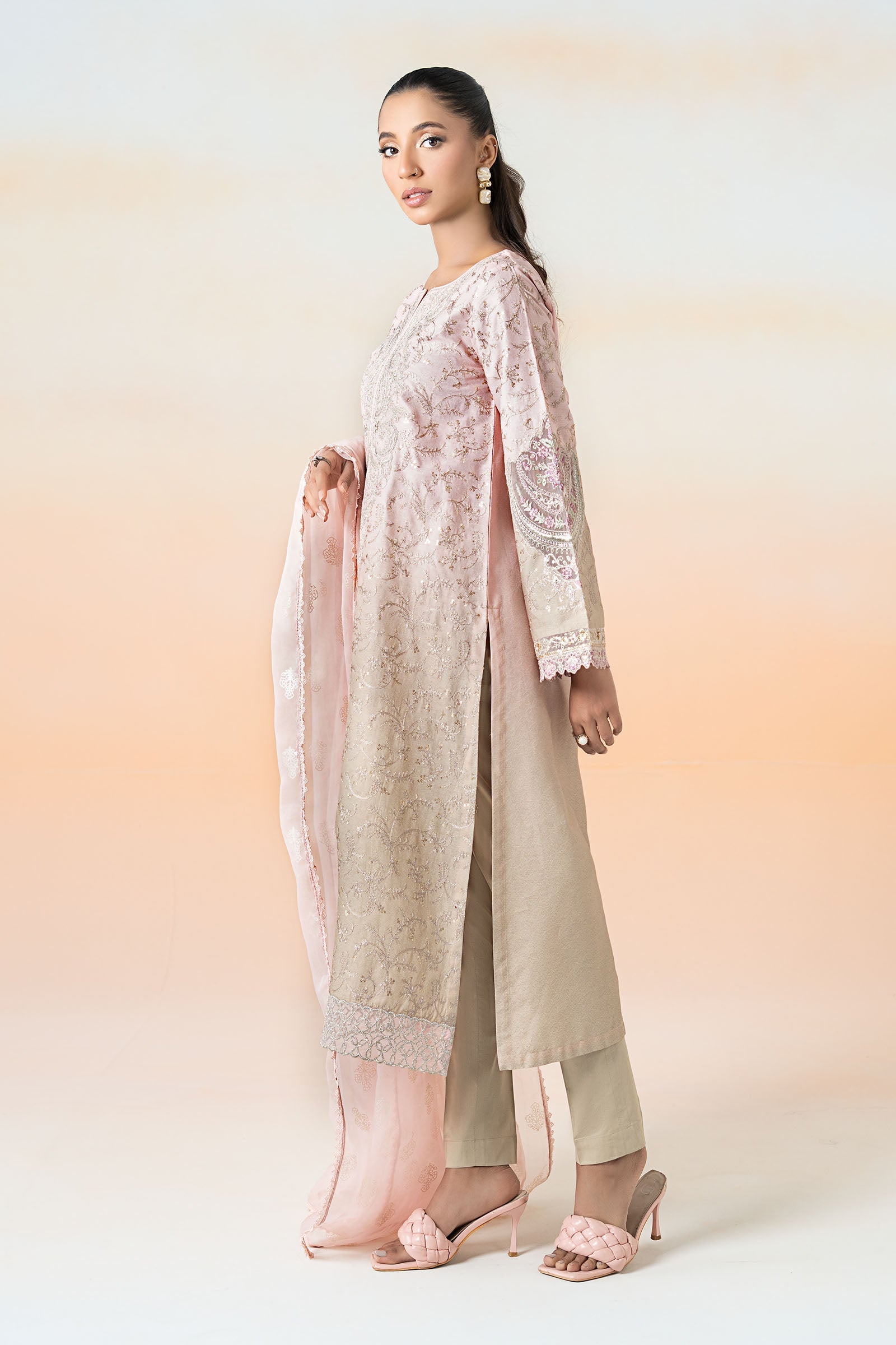 Maira B | Ready to Wear | DW-EF25-13