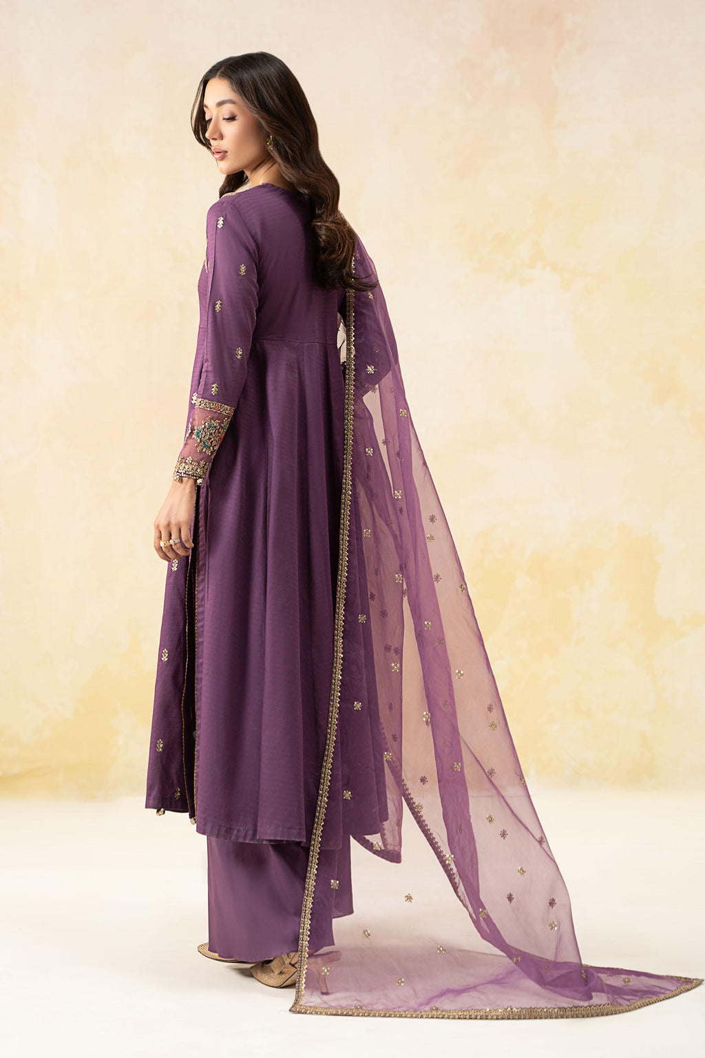 Maira B | Ready to Wear | DW-EF25-19