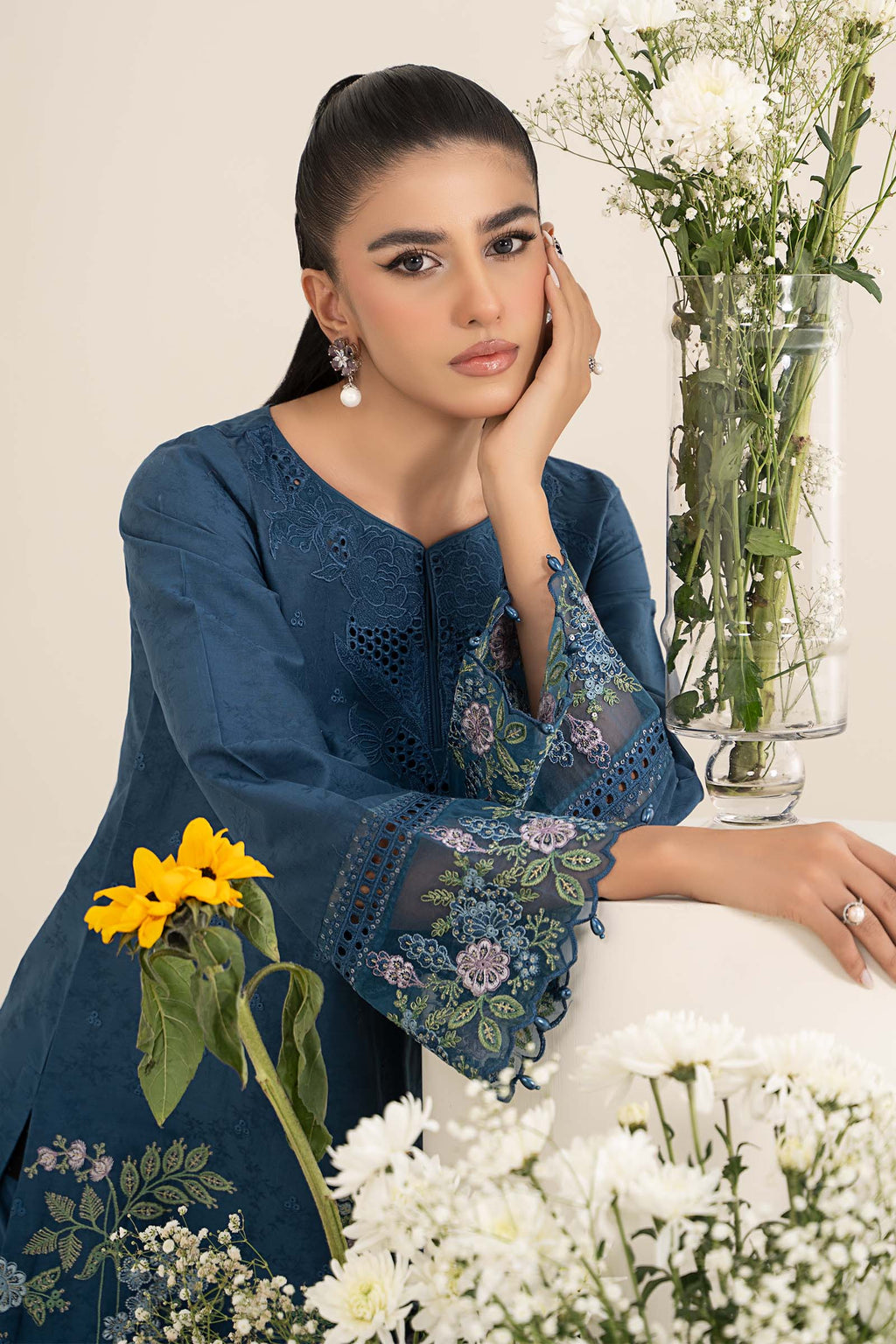 Maira B | Ready to Wear | DW-EF25-45