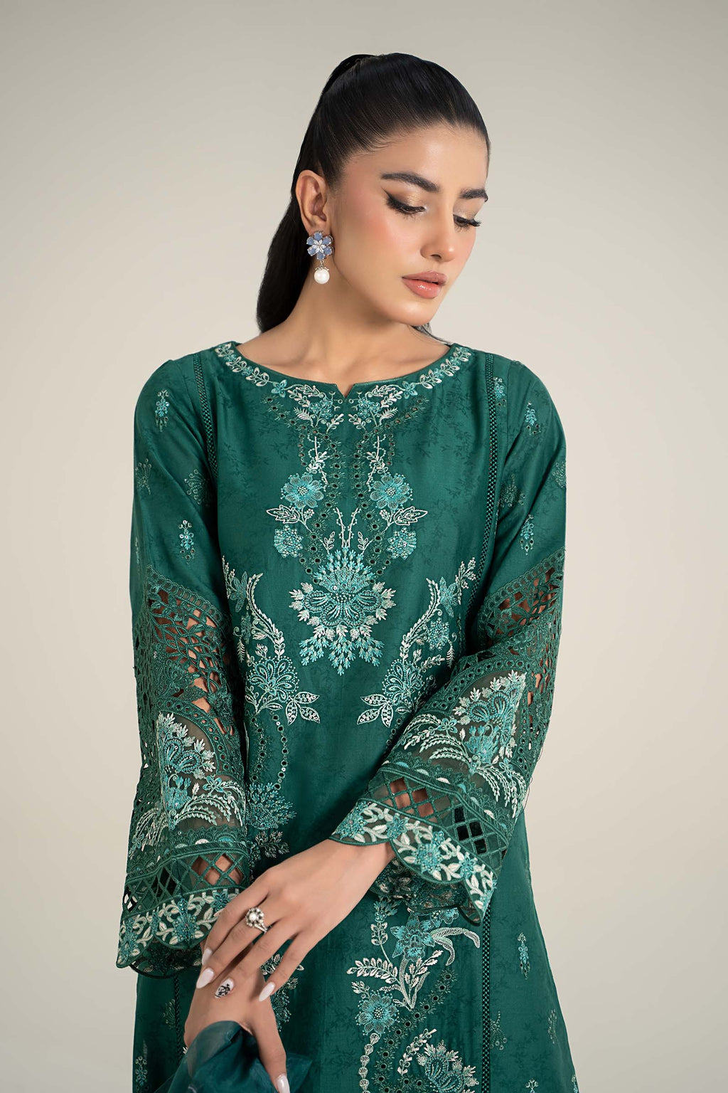 Maira B | Ready to Wear | DW-EF25-47