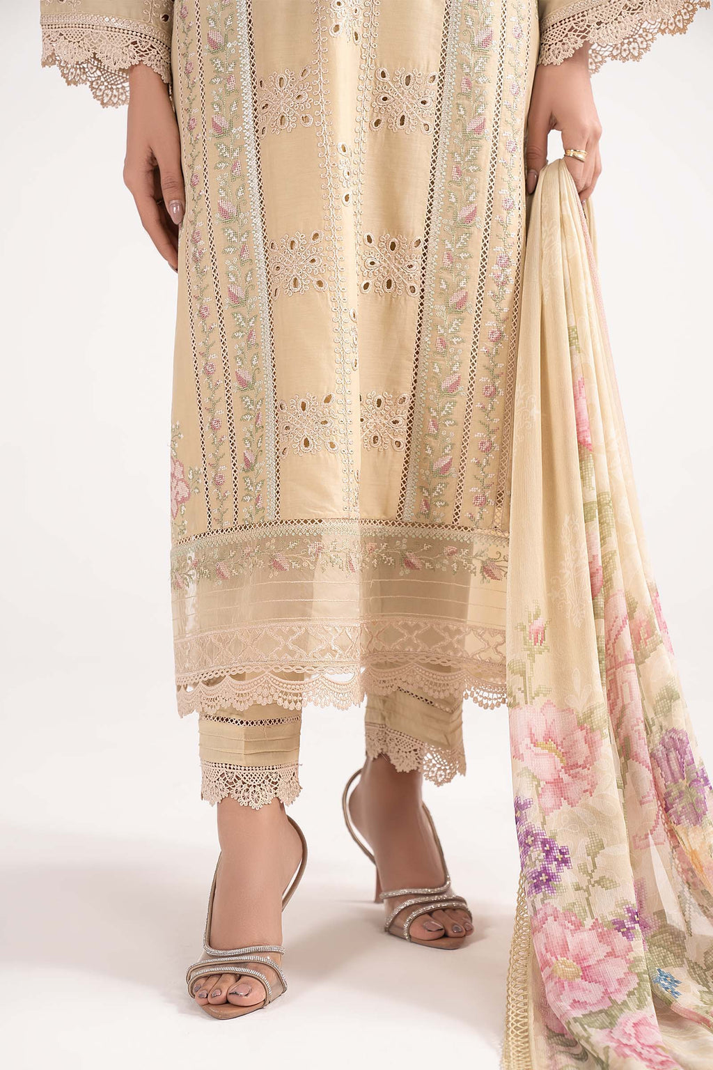 Maria B | Eid Collection 26 | 3 Piece Embroidered Lawn Suit