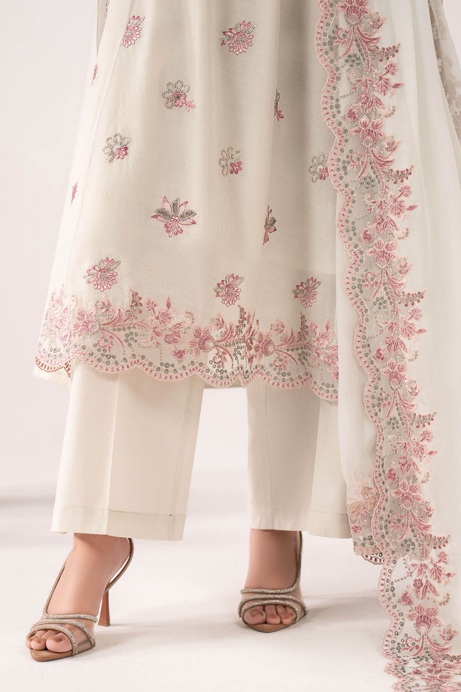 Maria B | Eid Collection 26 | 3 Piece Embroidered Paper Cotton Suit