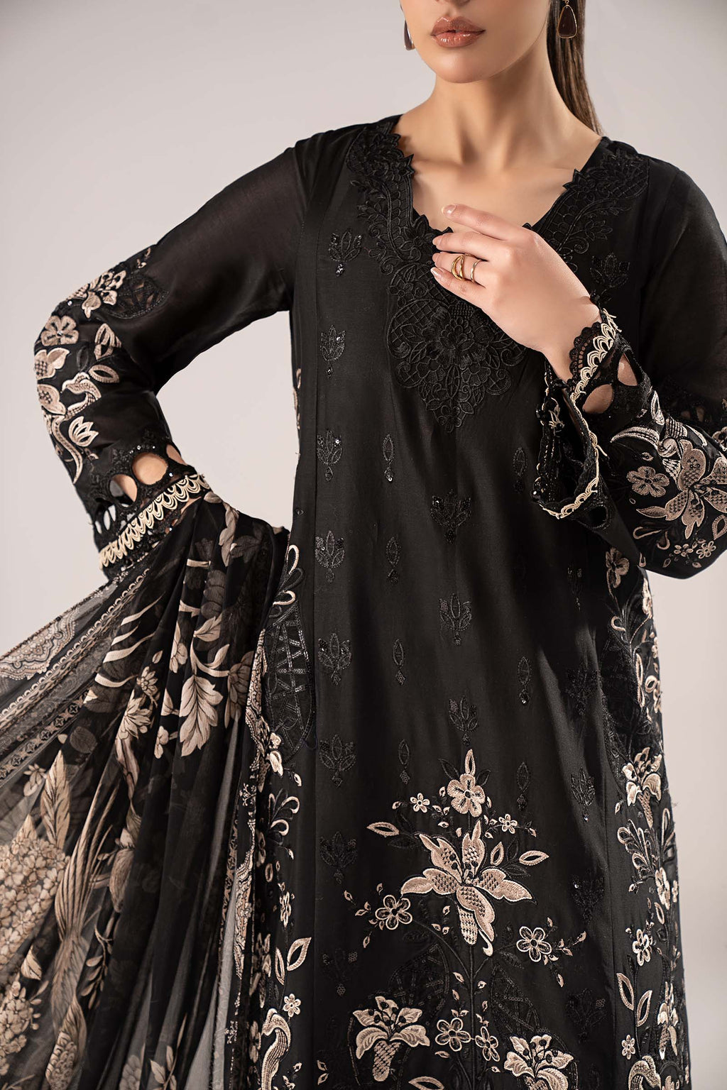 Maria B | Eid Collection 26 | 3 Piece Embroidered Lawn Suit