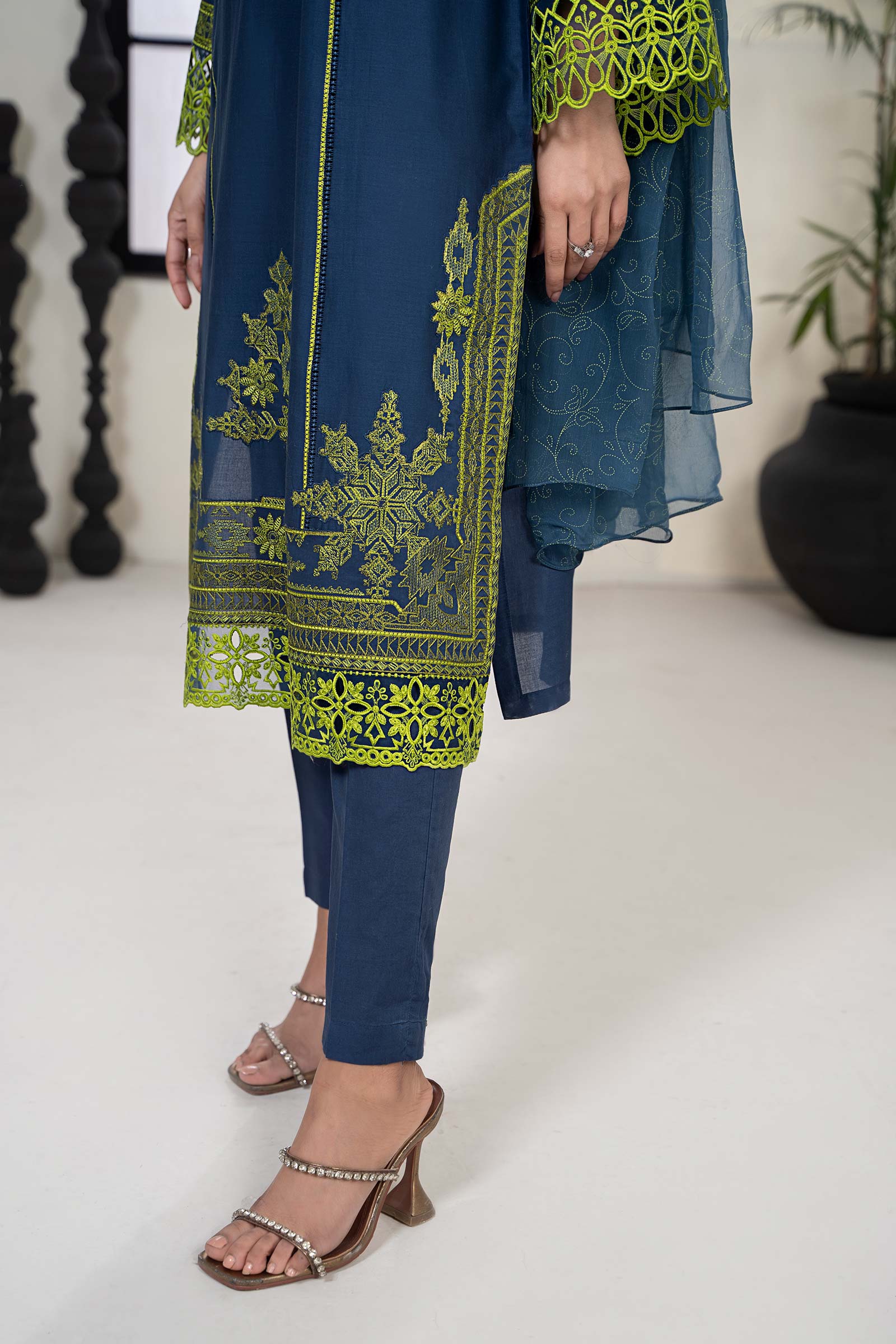 Maira B | Ready to Wear | DW-EF24-103