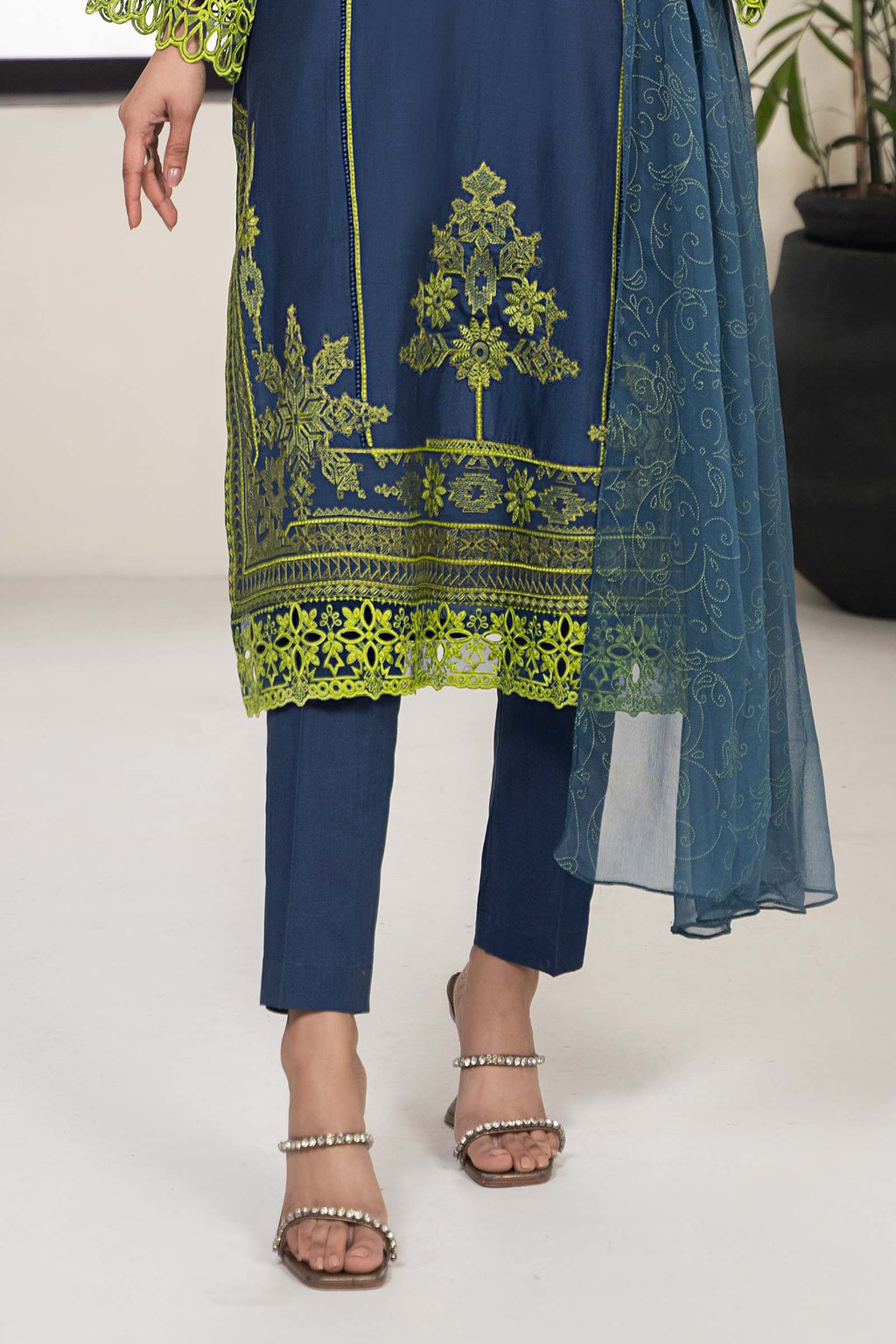 Maira B | Ready to Wear | DW-EF24-103