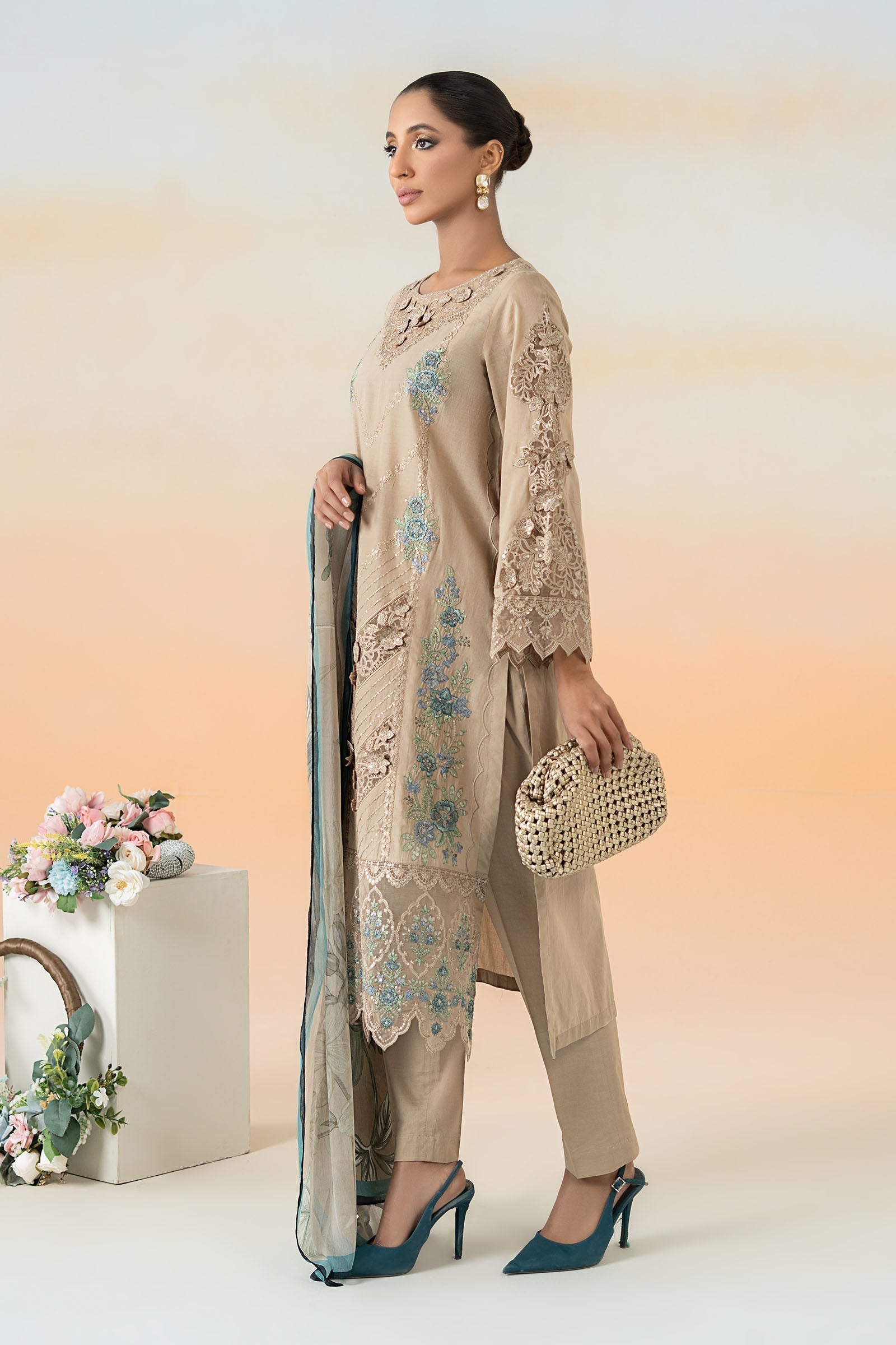 Maira B | Ready to Wear | DW-EF25-53