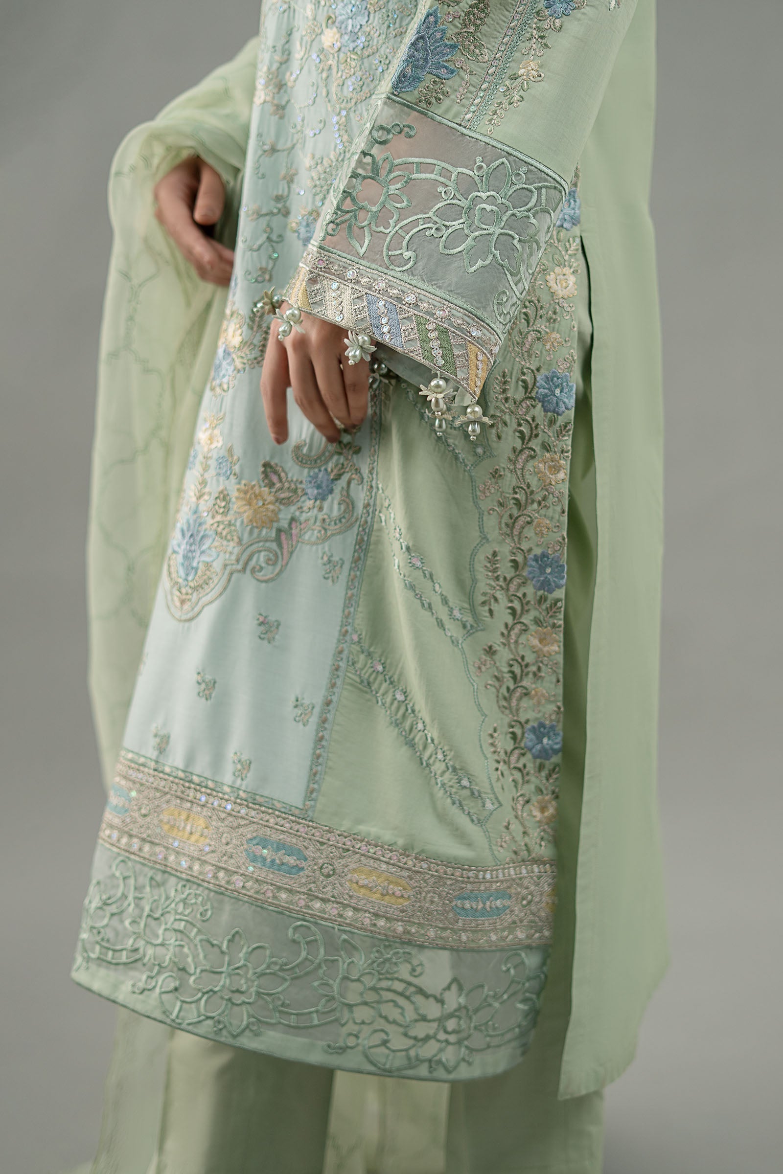 Maira B | Ready to Wear | DW-EF25-69