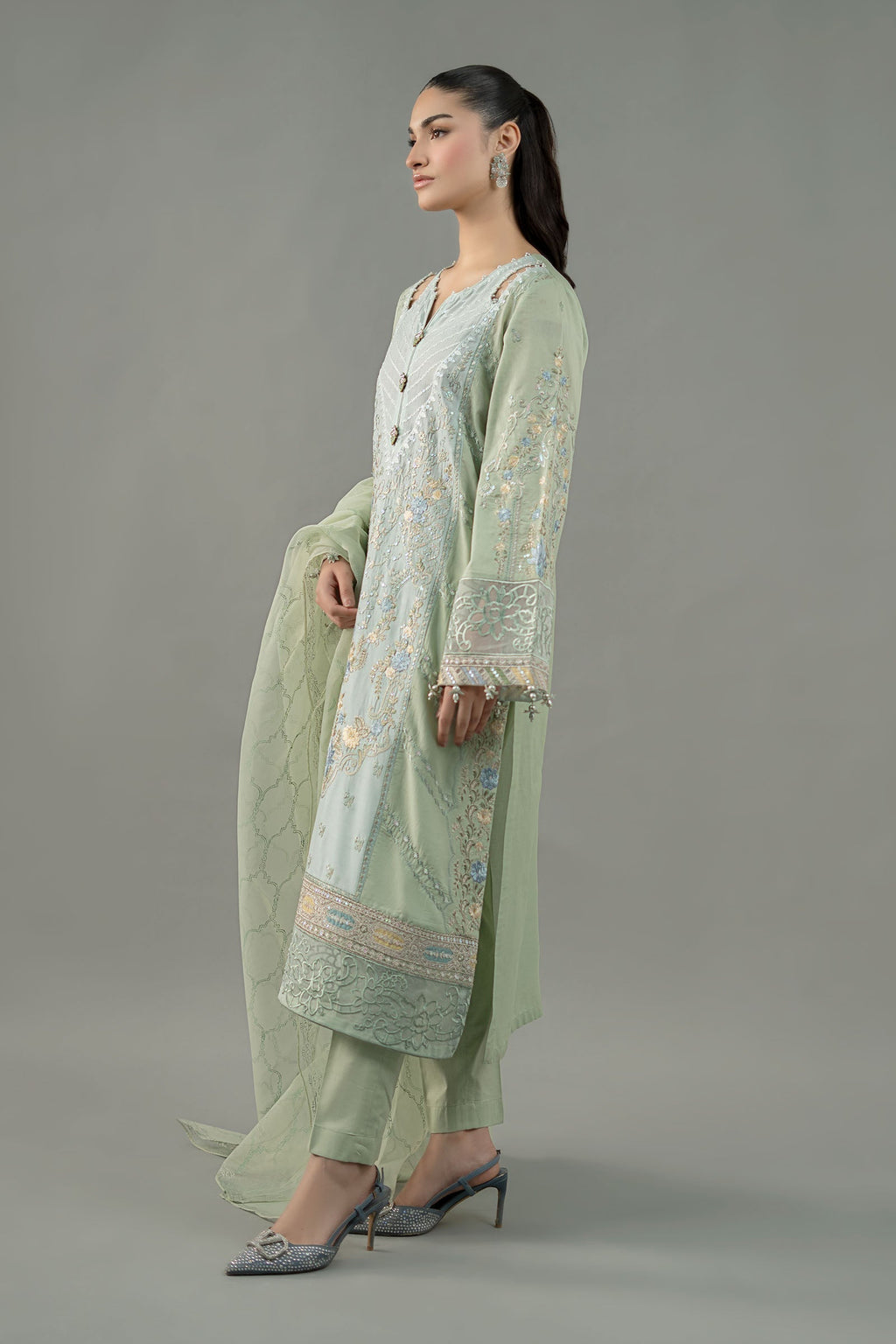 Maira B | Ready to Wear | DW-EF25-69
