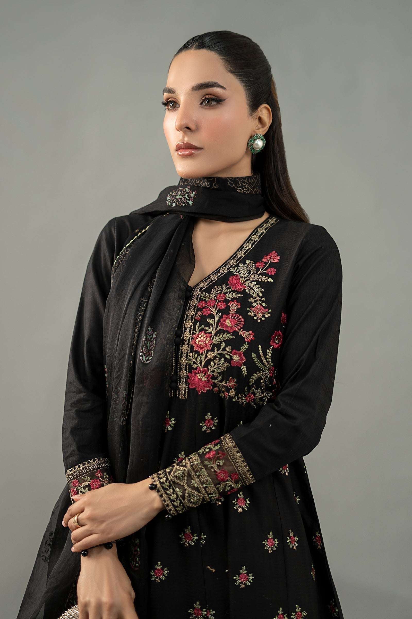 Maira B | Ready to Wear | DW-EF25-76