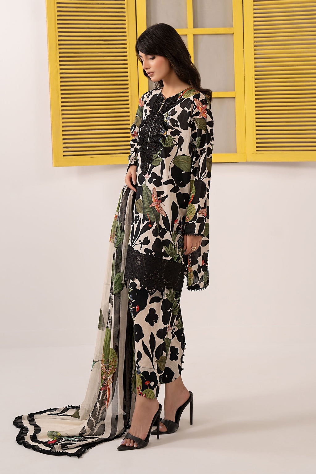 Maria B | Eid Collection 26 | 3 Piece Embroidered Lawn Suit