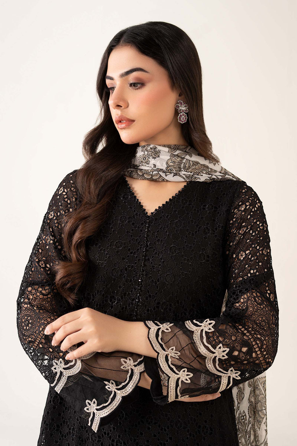 Maria B | Luxury Winter Pret 25 | DW-MN24-10R1-Black