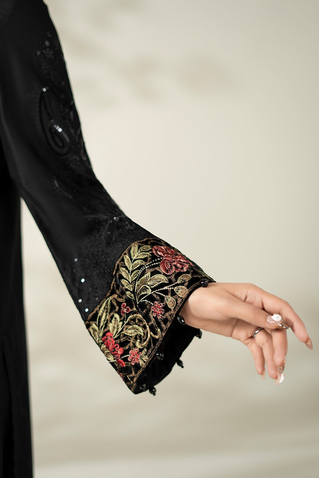 Maria B | Luxury Winter Pret 25 | DW-W25-20-Black