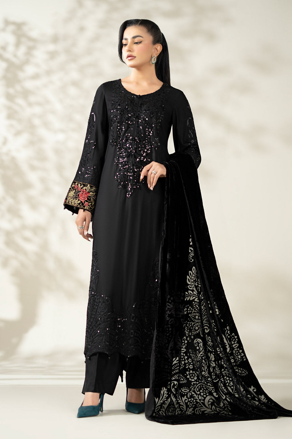 Maria B | Pre Fall Dresses | 3 Piece Embroidered Linen Suit UU