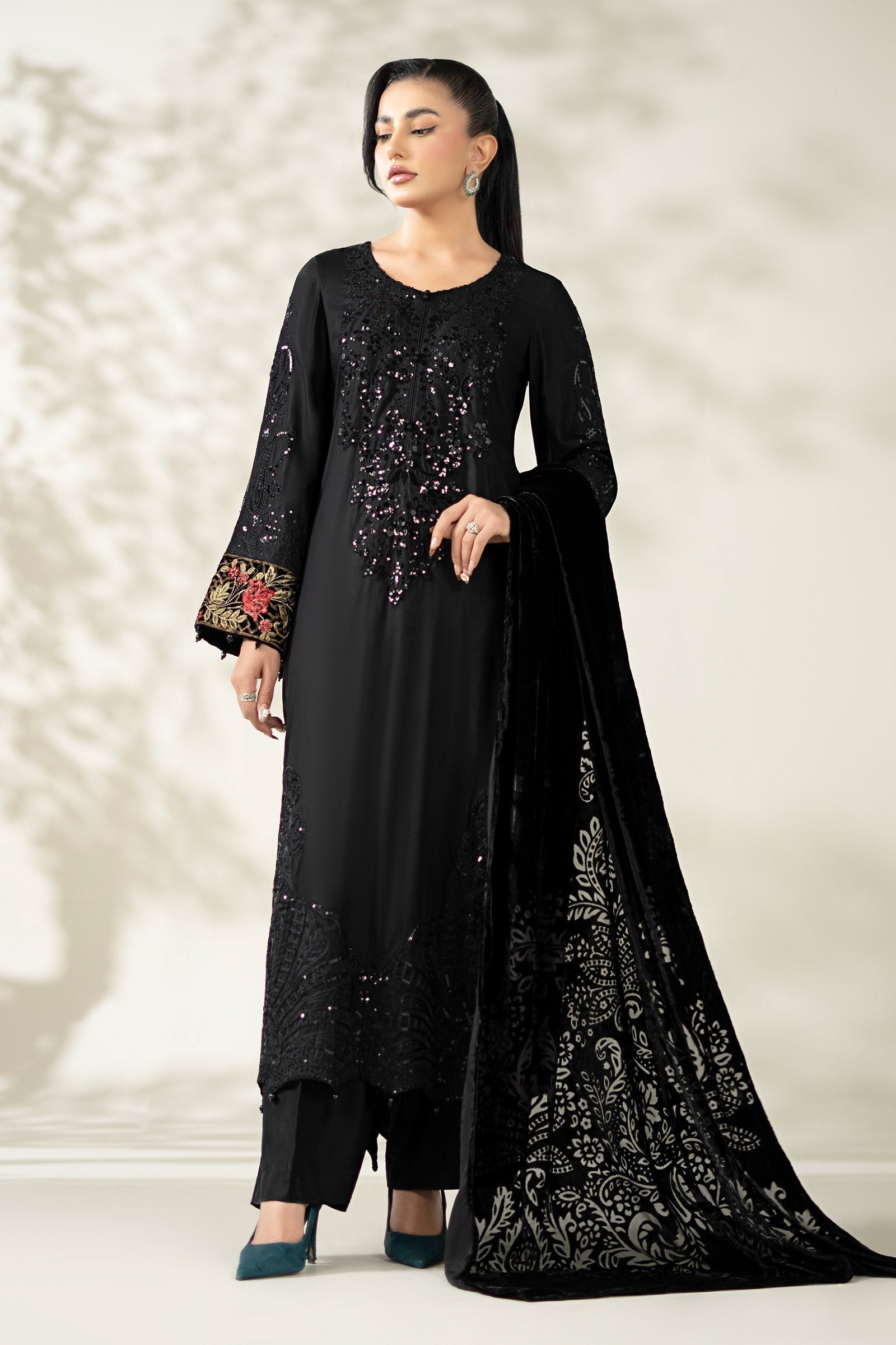 Maria B | Pre Fall Dresses | 3 Piece Embroidered Linen Suit UU